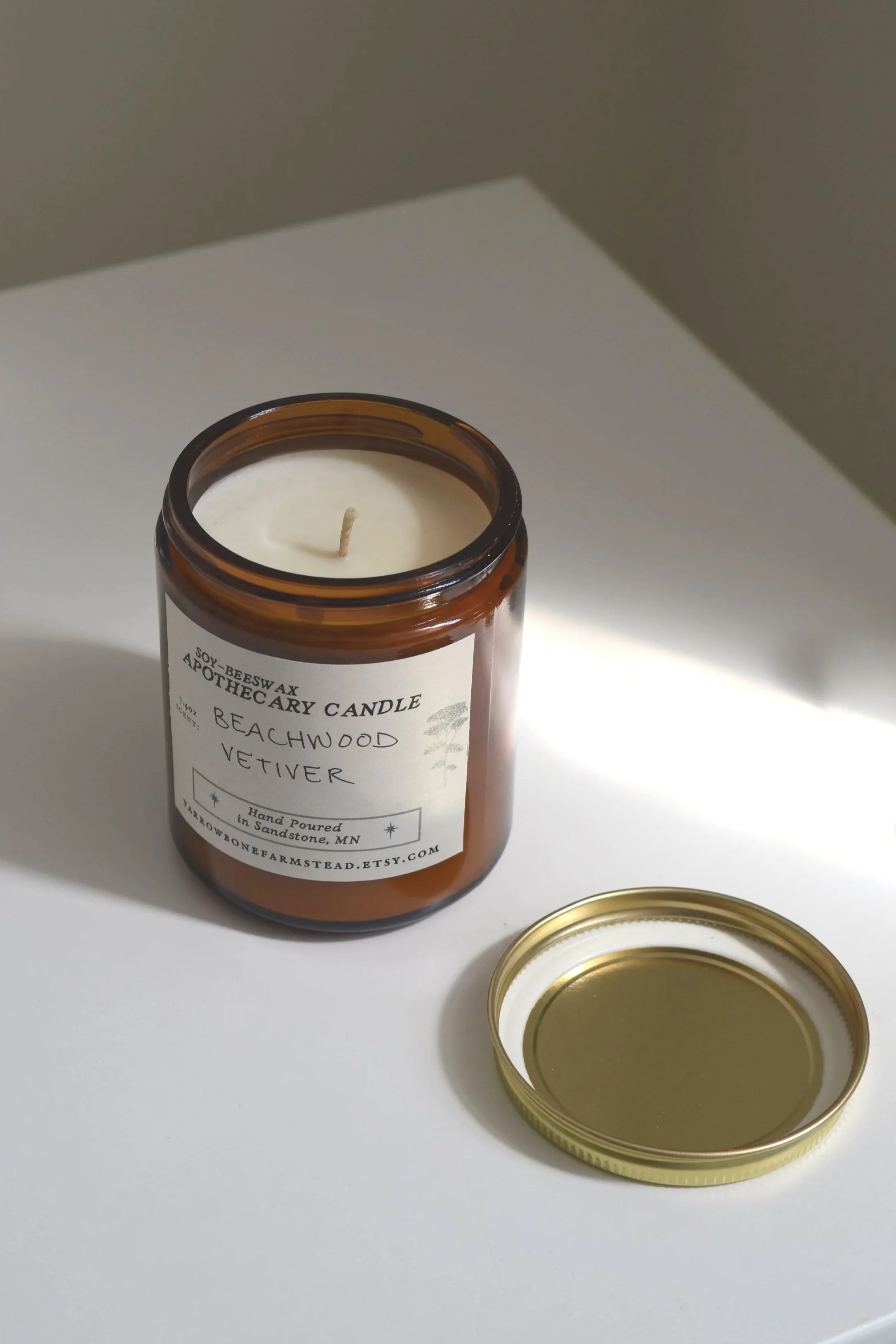 Beachwood-Vetiver-Candle-9oz.-Yarrow-Bone-Farmstead