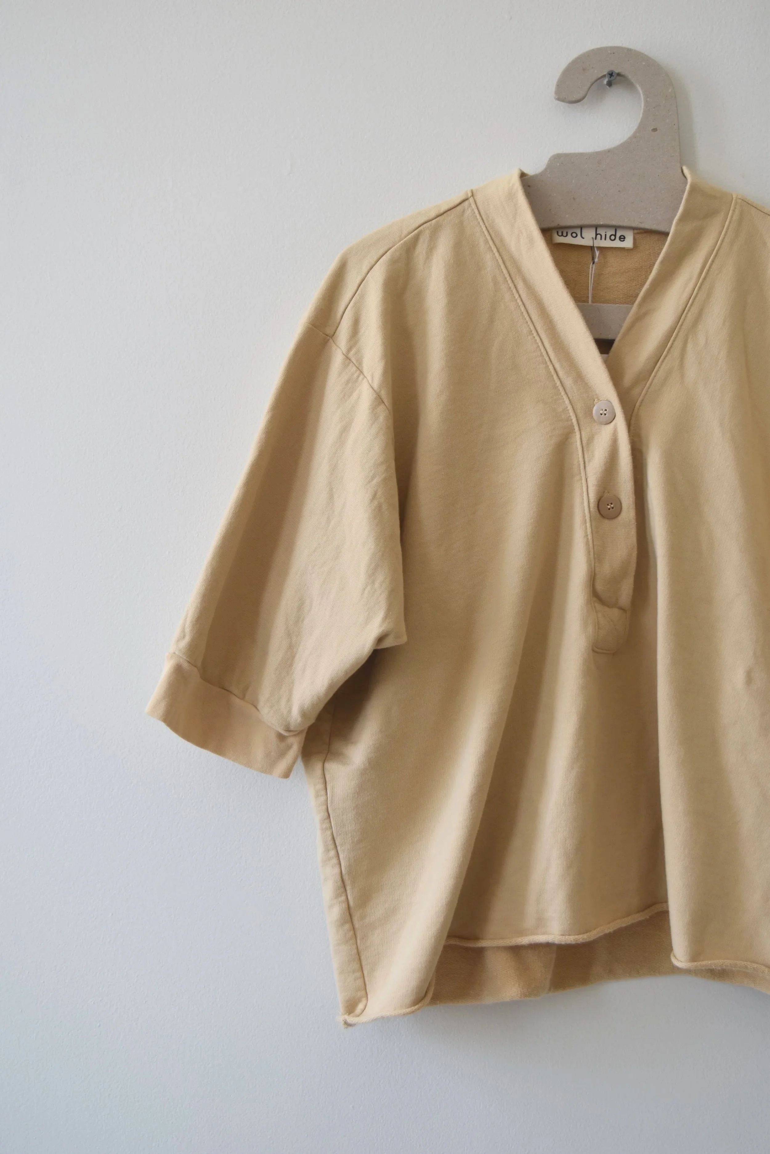 Short-Sleeve-Sweatshirt-Barley-Wol-Hide-1