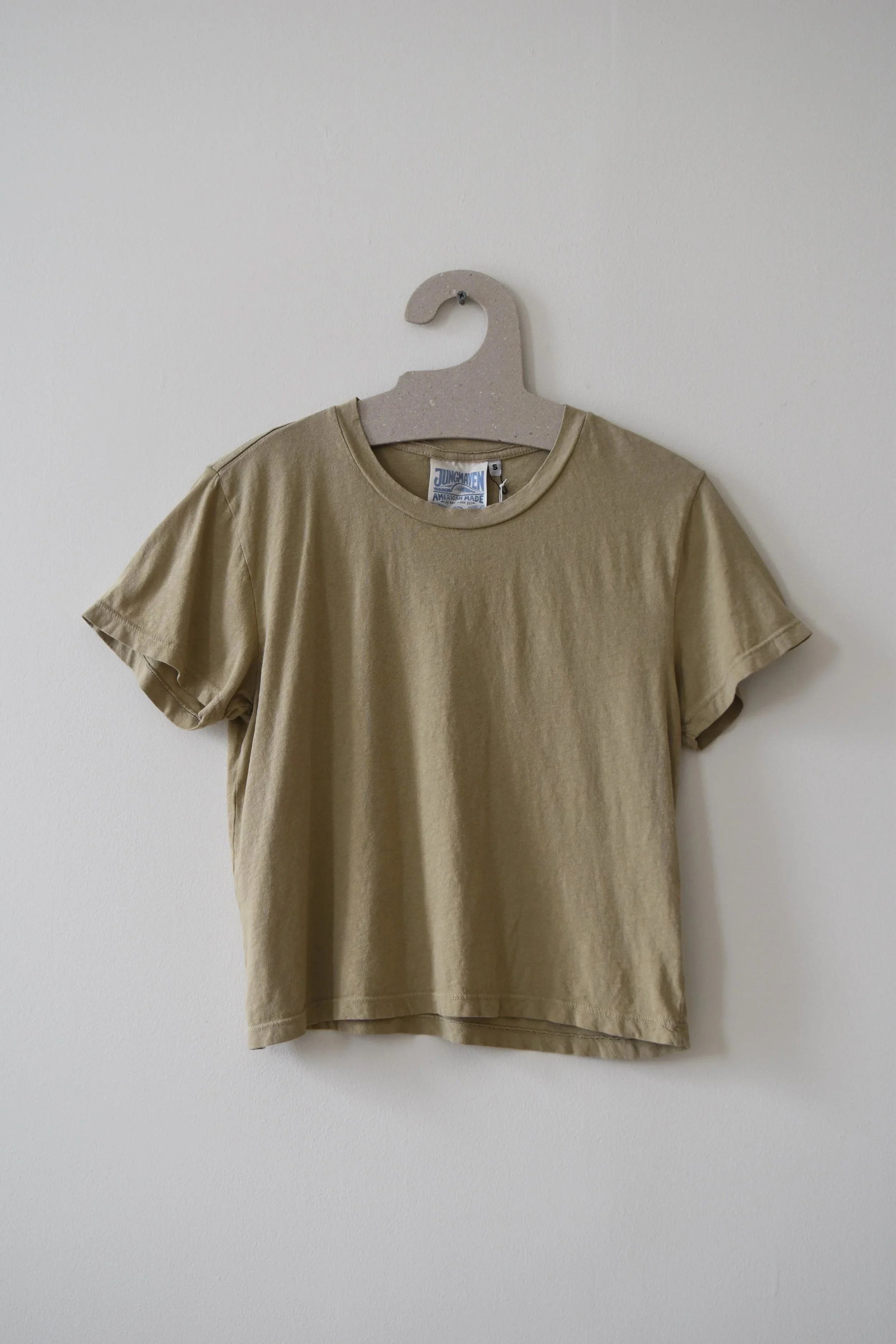 Cropped-Ojai-Tee-Desert-Khaki-Jungmaven