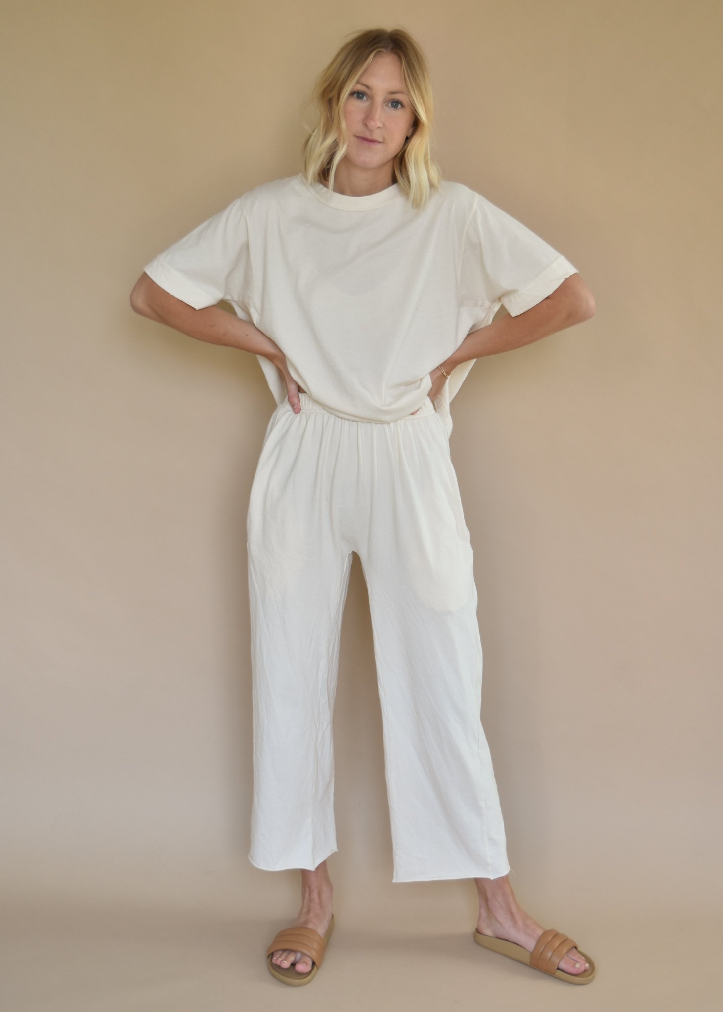wol-hide-easy-box-tee-natural.jpg