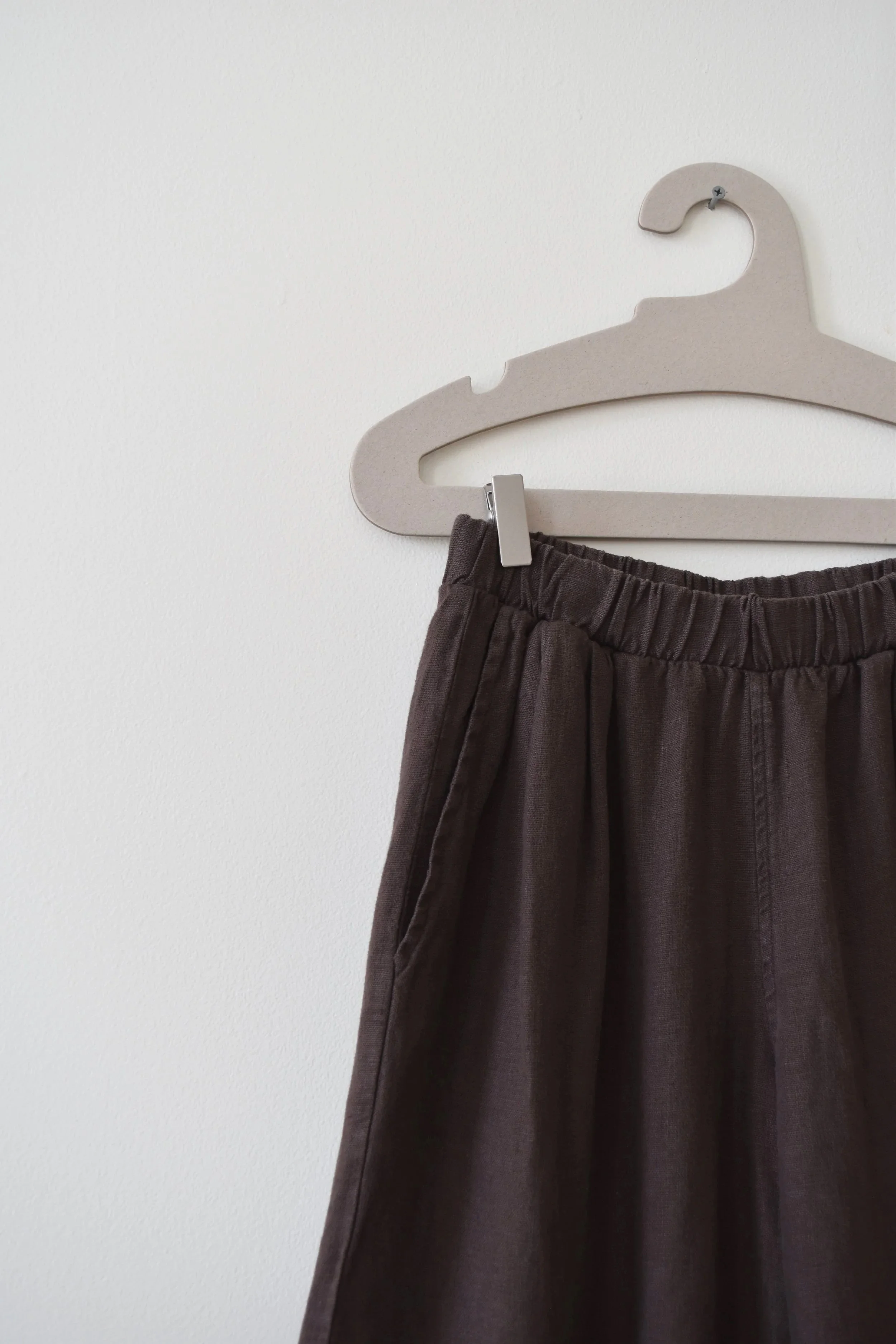 Cambria-Pant-Coffee-Bean-Jungmaven-1