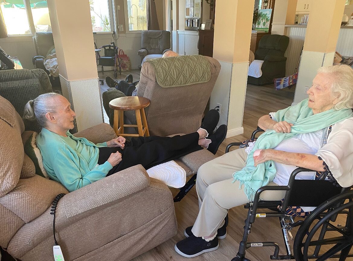 A lovely day spent enjoying each other&rsquo;s company 👯&zwj;♀️💕

Mission Villa Senior Living 
321 W. Mission St. 
Santa Barbara, CA 93101 
(805) 898-2709 
.
.
.
.
.
#braingames #seniorliving #seniorcare #dementia #dementiacare #alzheimers #alzheim