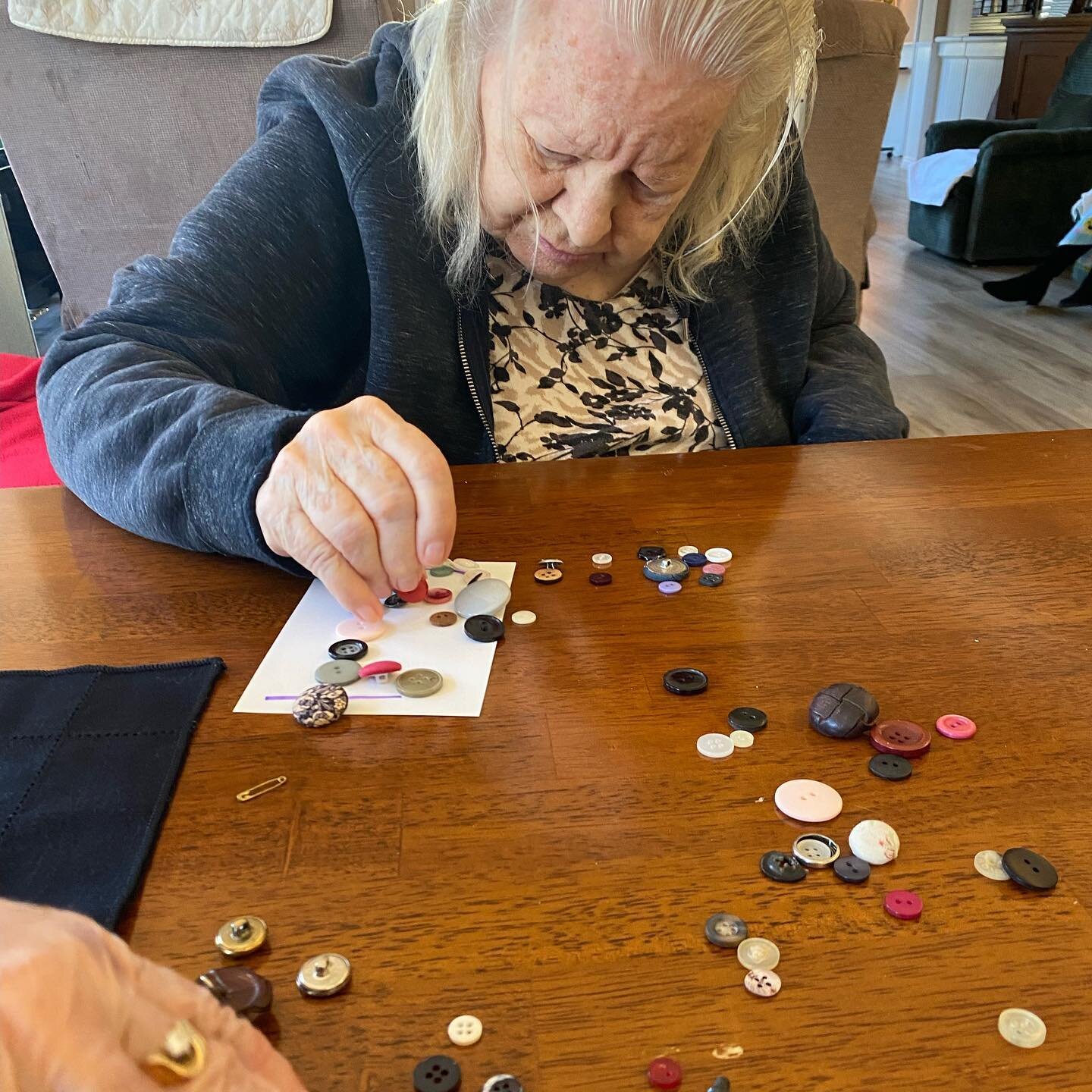 Button, button, who&rsquo;s got the button? 

Mission Villa 
321 W. Mission St. 
Santa Barbara, CA 93101 
(805) 898-2709 
.
.
.
.
.
#braingames #seniorliving #seniorcare #dementia #dementiacare #alzheimers #alzheimersawareness #assistedliving #assist