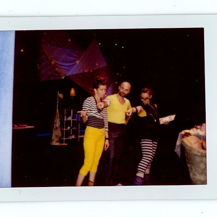 So excited to spend November with these three acrobats!

@acrobaticconundrum is going on tour to Philly, Brattleboro VT, NYC and Boston! Nov 2-20. Ticket link in bio.

Thank you @bbartlgeller for the photo!