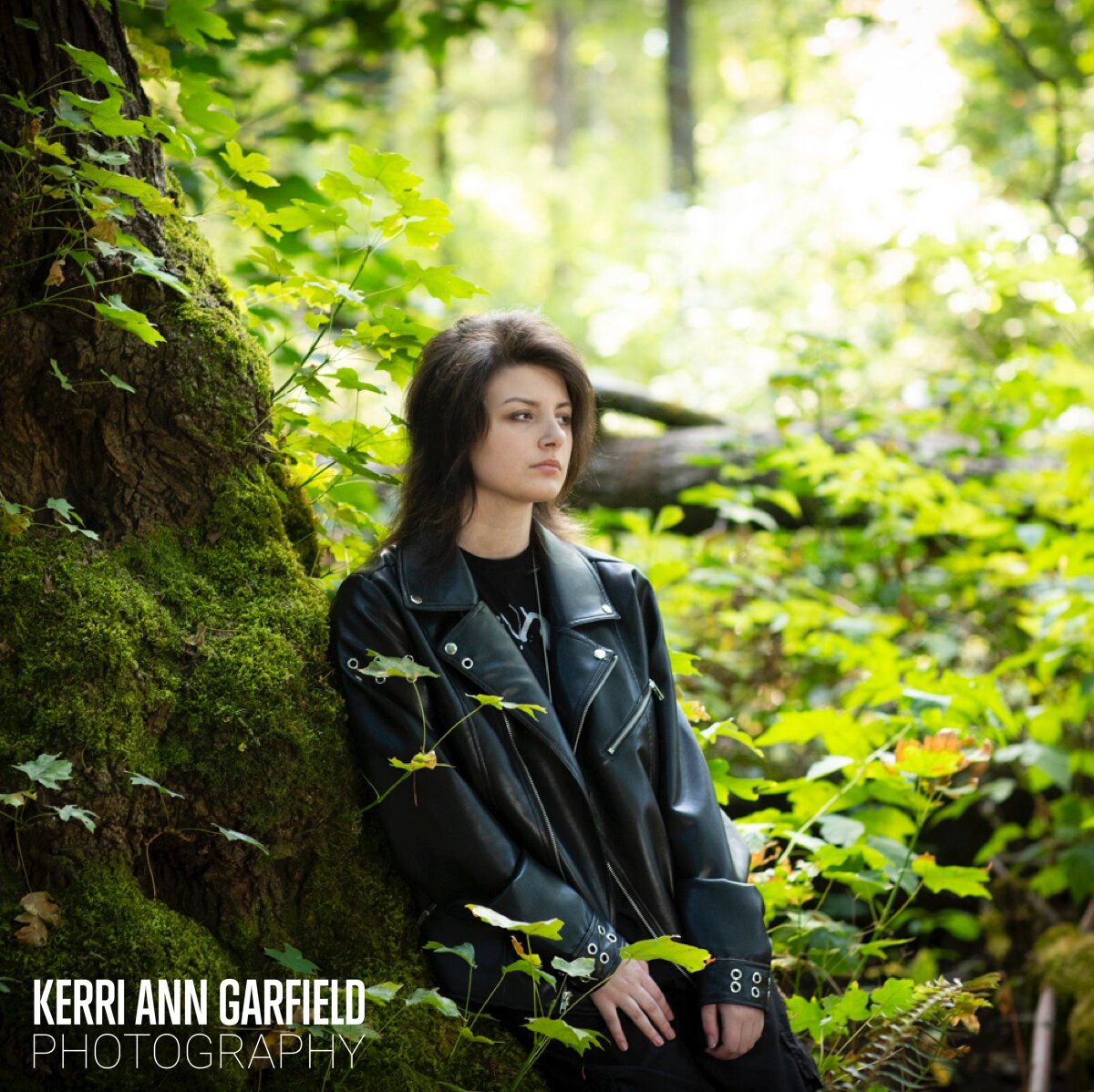 Jakobie chose the forest for her Senior Photoshoot because of the beauty and mystery it offers. She wanted the photos to be dramatic and mystical. I think we captured her mood and personality for her!

@armendapiercy  Armenda Piercy 

#kerrianngarfie