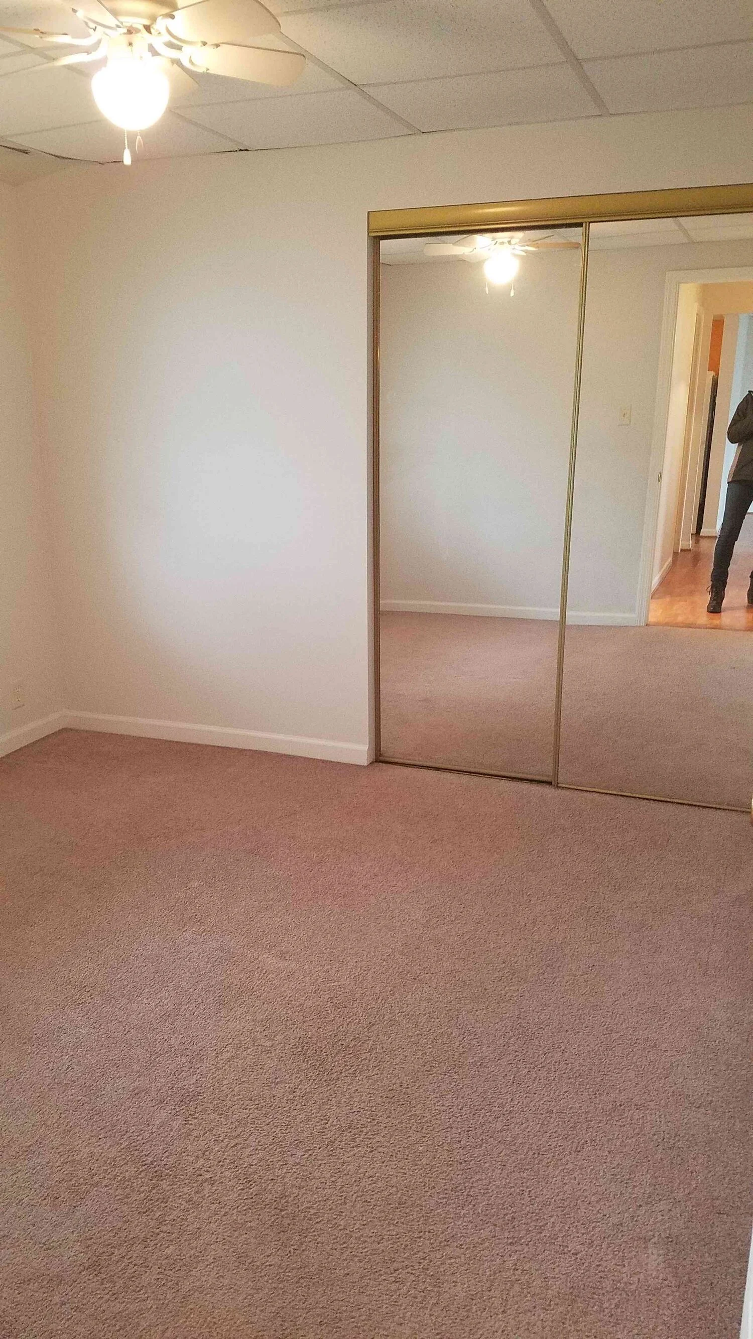 4- front bedroom.jpg