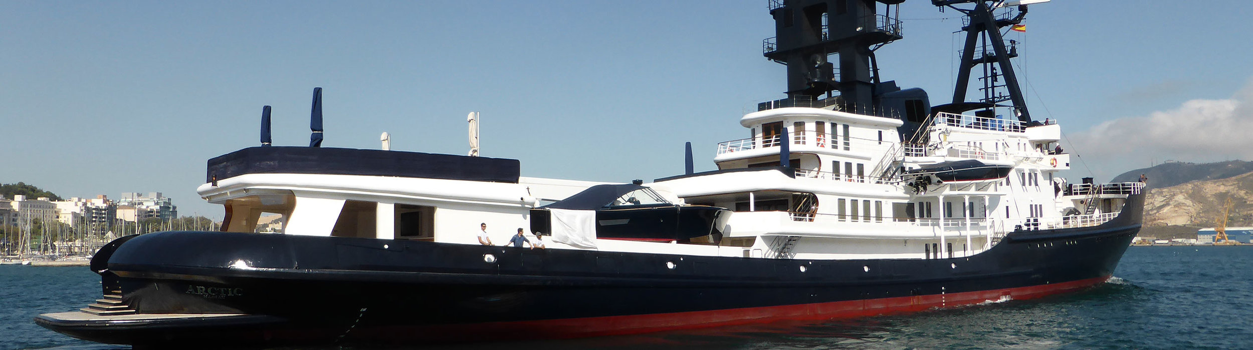 Superyacht03.jpg