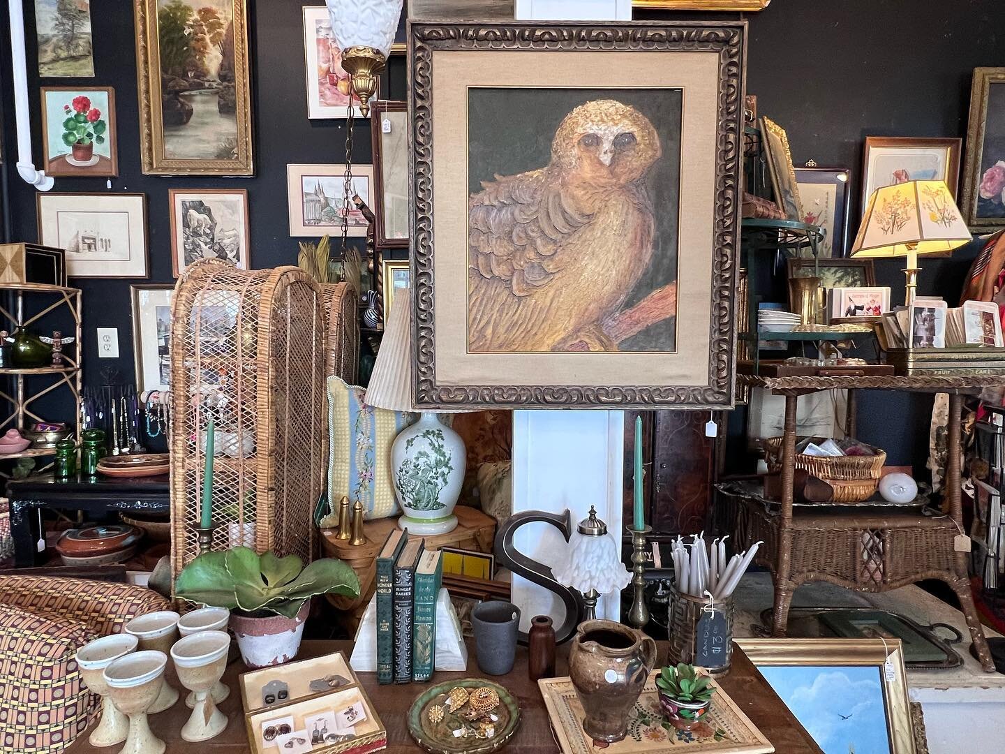 Just in is this amazing Owl 🦉 painting I picked up over the weekend. It is the coolest. Honestly it was a very busy day unloading everything out of my car and into the store. So many fun 🤩 vintage items. I&rsquo;ll be posting additional pictures ov