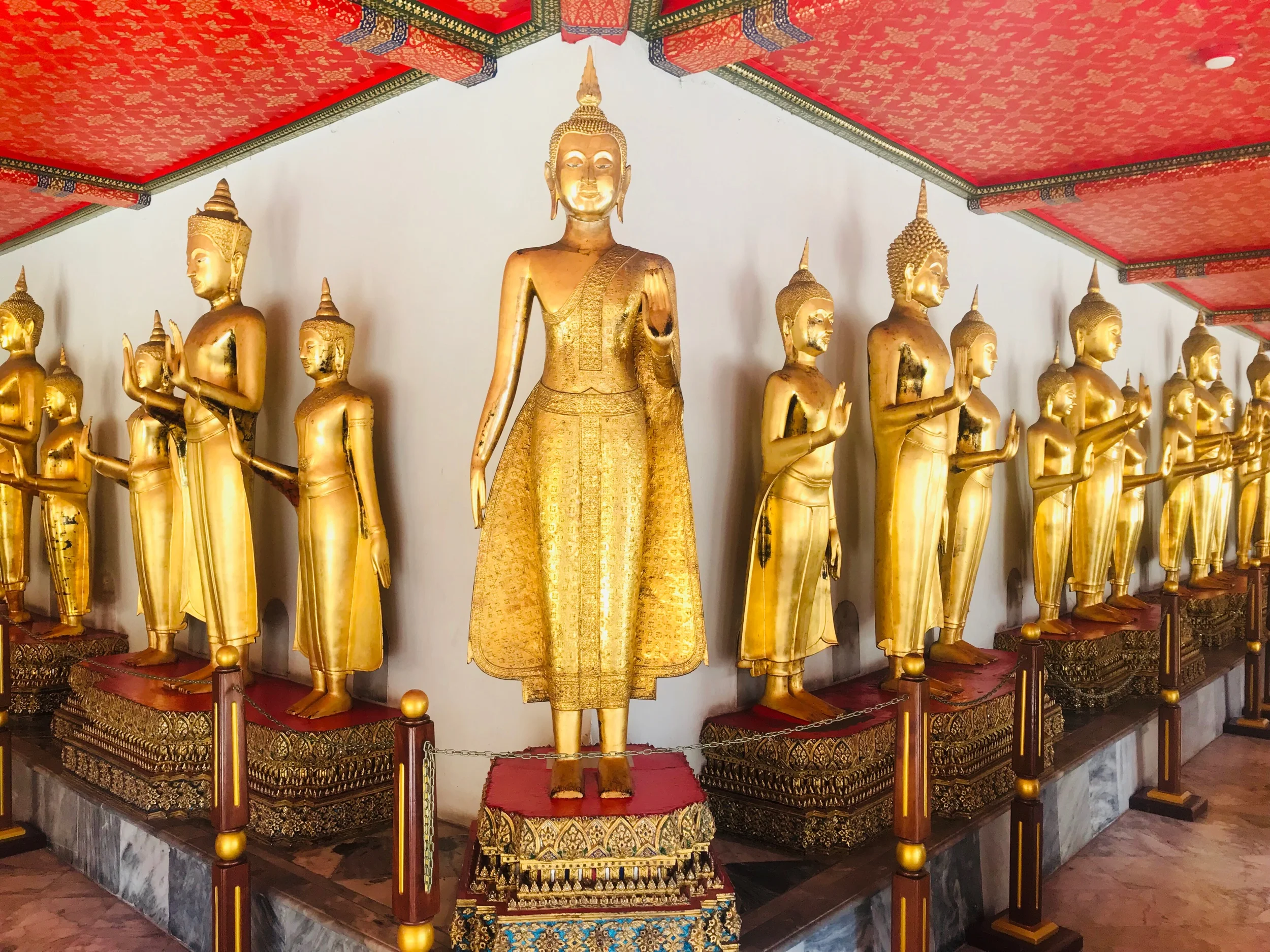 BIG Buddha, small Buddha, lot’s of Buddha