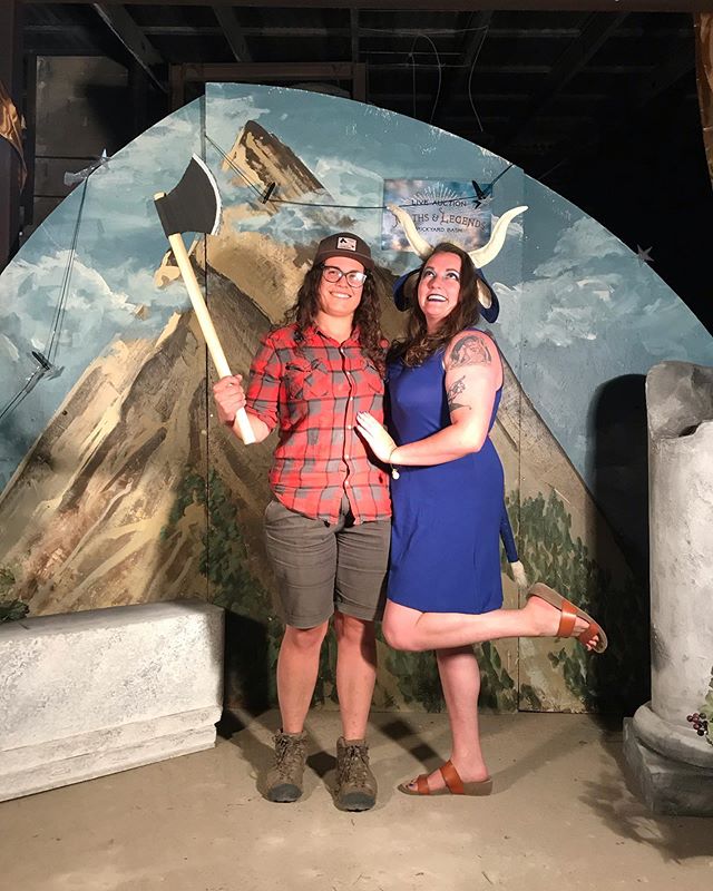 I had a blast as Paul Bunyon and Babe the Blue Ox with @shelseadodd at the Bray Bash last night. But man, am I sure gonna miss @richard_w_james 😭💕#longdistancebromance #ballbuster #mythsandlegends