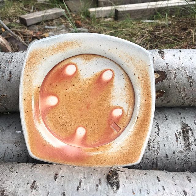 This toasty little plate and a few pots are still available in my Etsy shop! A huge thanks to everyone who already snagged a pot! 🙏 #ceramics #pottery #clay #woodfired #womenwhowoodfire #etsy