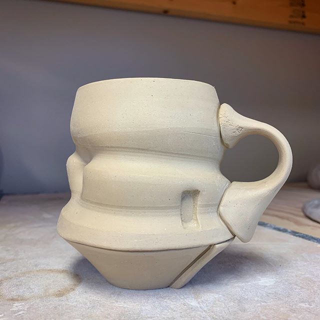 Back to the grind! #ceramics #pottery #clay #keramik #ceramica #craft #wip #studio #mug #montana