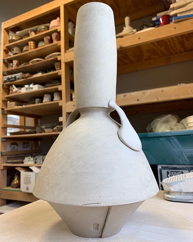 I left a little texture behind on this chubby dude #ceramics #pottery #clay #keramik #ceramica #craft #wip #studio #madeinmontana