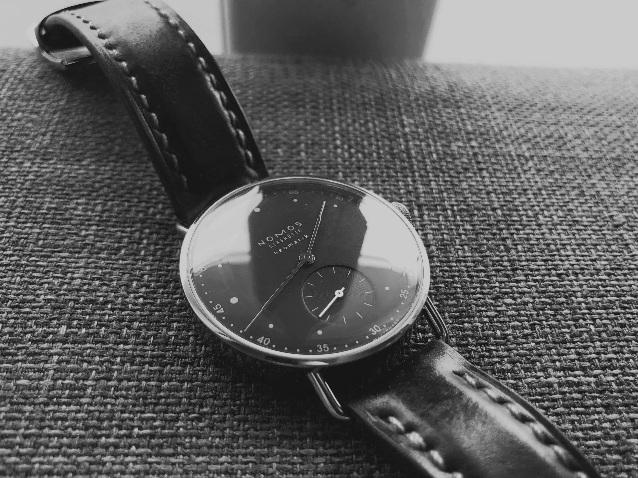 nomos glashutte neomatik