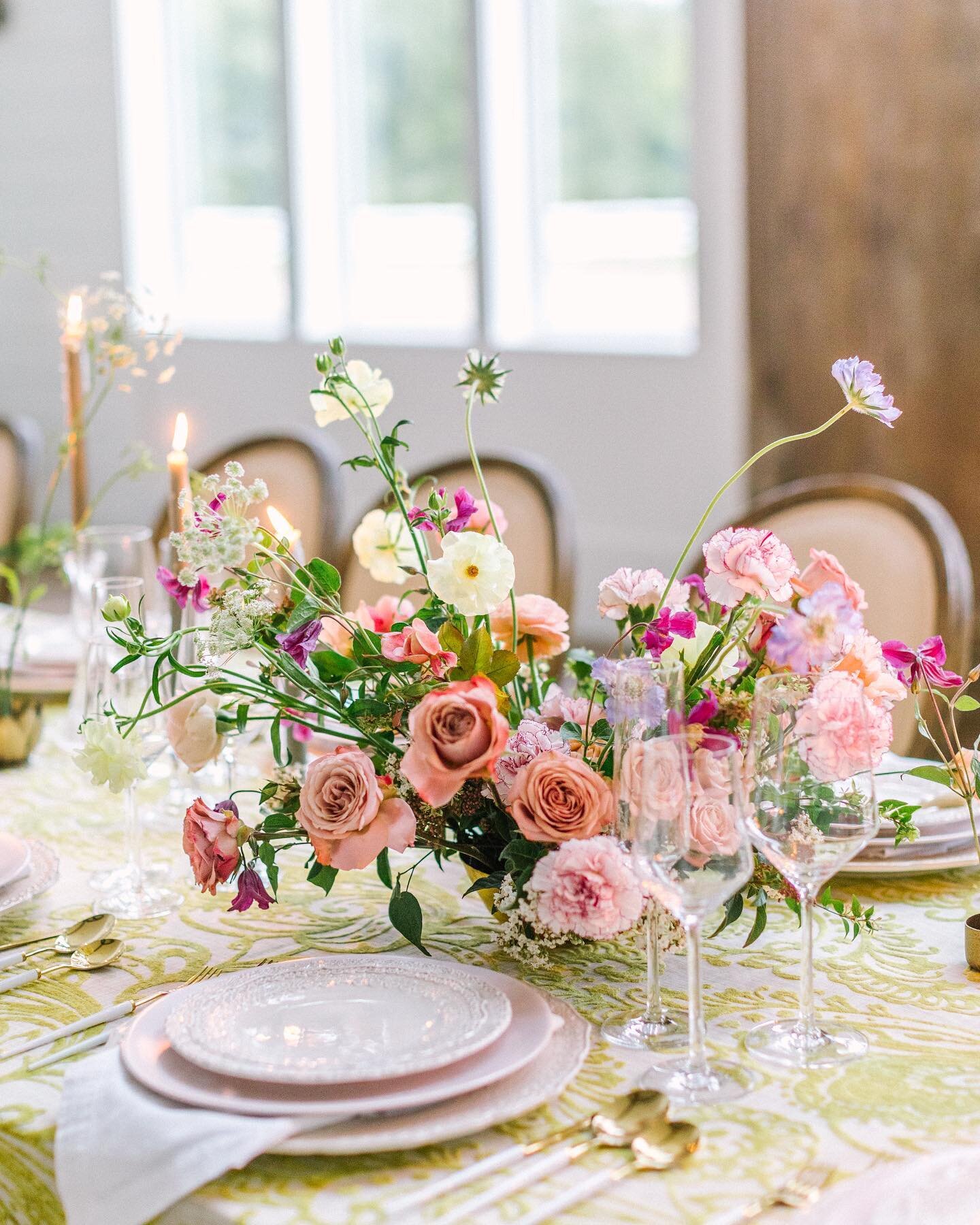 The danciest tabletop from this time last year with @alloraandivy and friends 💫

Photography: @ellenashton
Planning + Design: @alloraandivy
Venue: @thefrenchfarmhousevenue
Floral: @slowdarling
MUAH: @themeaganstarr
Cake: @xo_cakery
Rentals: @bellaac