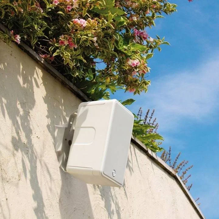monitor-audio-cl50-outdoor-speakers-white.jpg