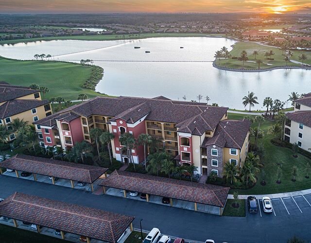 📍17941 Bonita National Blvd. 344 &bull; Bonita National Golf &amp; Country Club &bull; Golf membership included! &bull; The lowest priced unit in the community &bull; Now only $219,000!
&bull;
Enjoy world-class sunsets from your top-floor balcony in