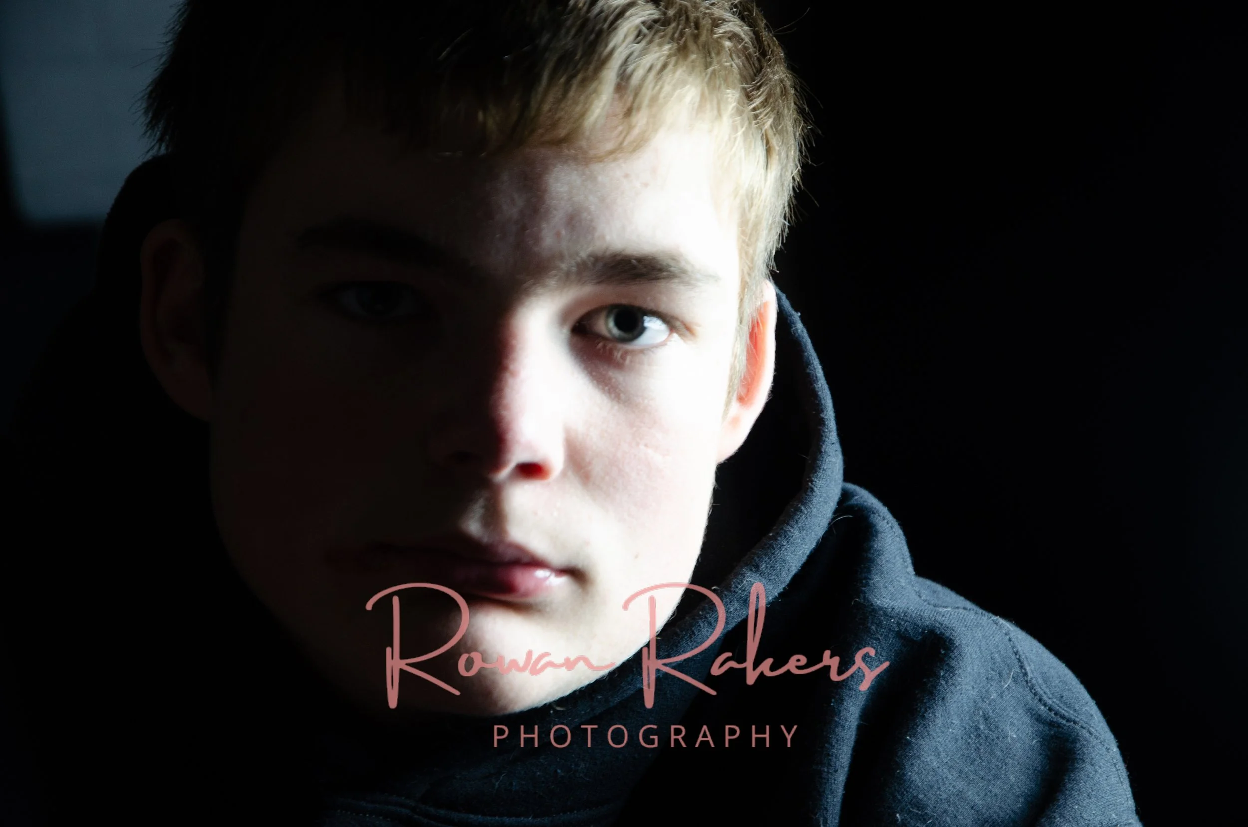 RRakers Studio Lighting-29.jpg