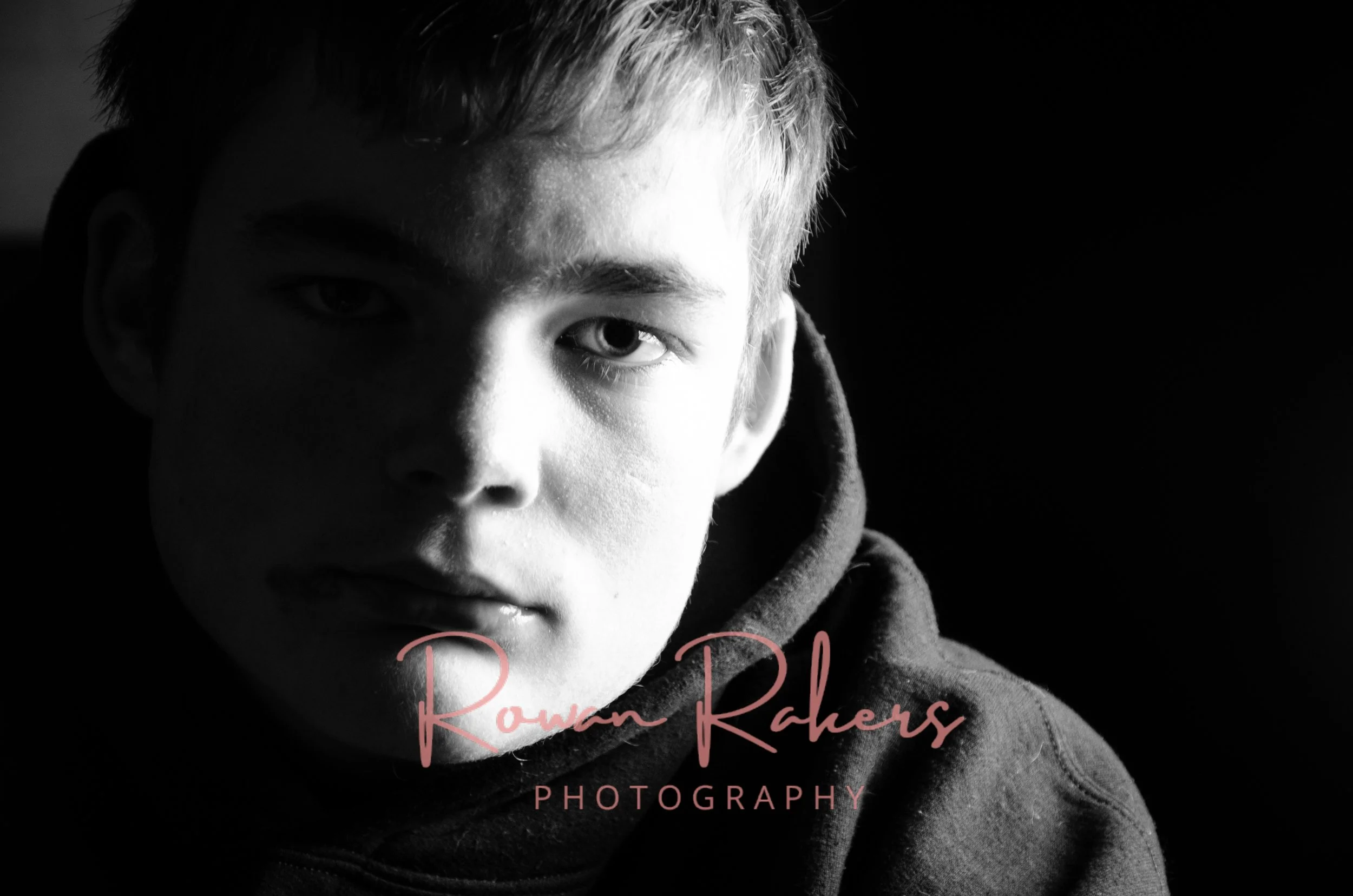 RRakers Studio Lighting-30.jpg