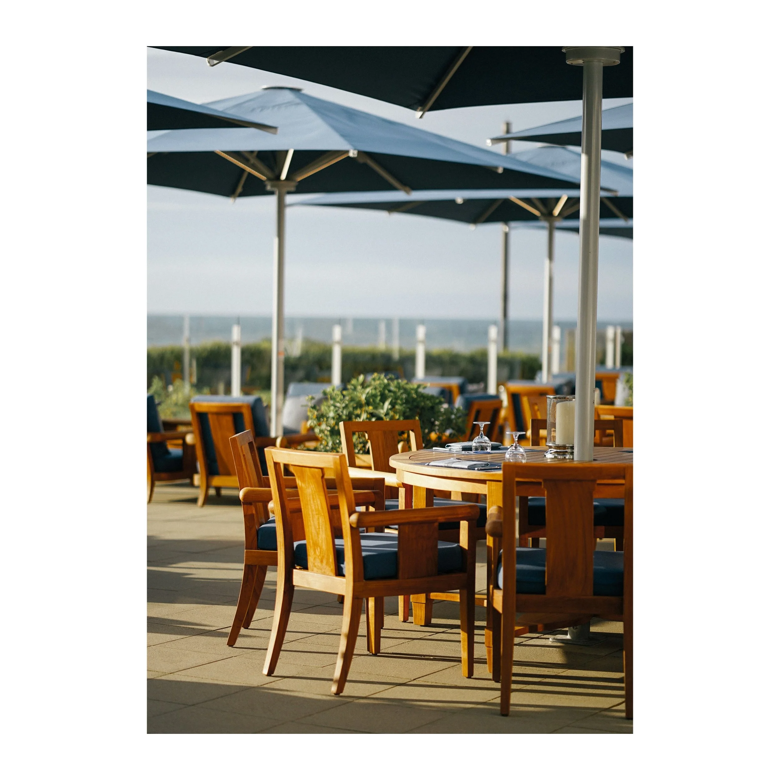 Die Tage werden langsam wieder k&uuml;rzer, umso sch&ouml;ner, die warmen Stunden auf unserer Sonnenterrasse mit Blick auf die Ostsee ausklingen zu lassen.
Wir freuen uns darauf, Sie im Medinis willkommen zu hei&szlig;en.

#medinisheiligendamm