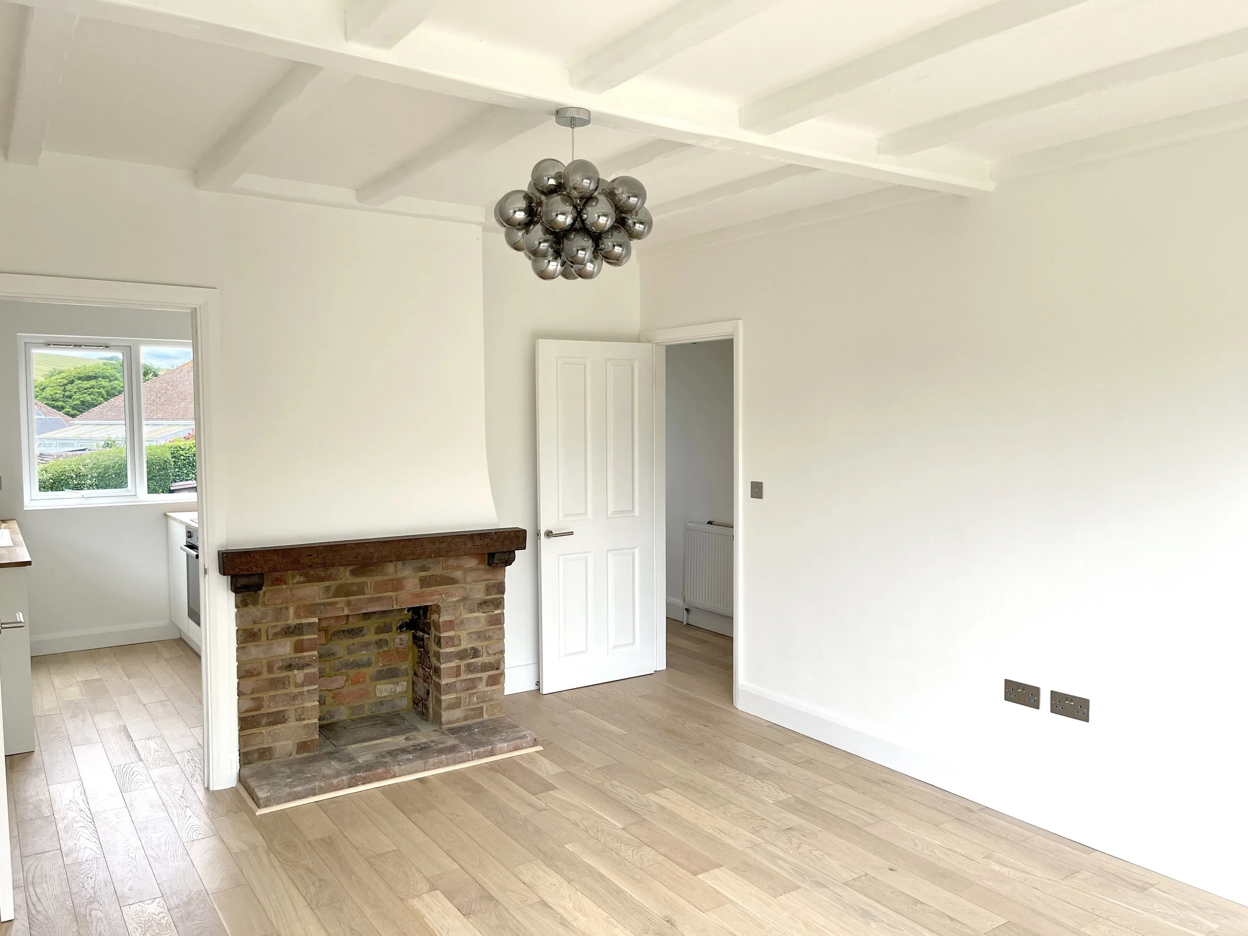 Lounge new 1.jpg