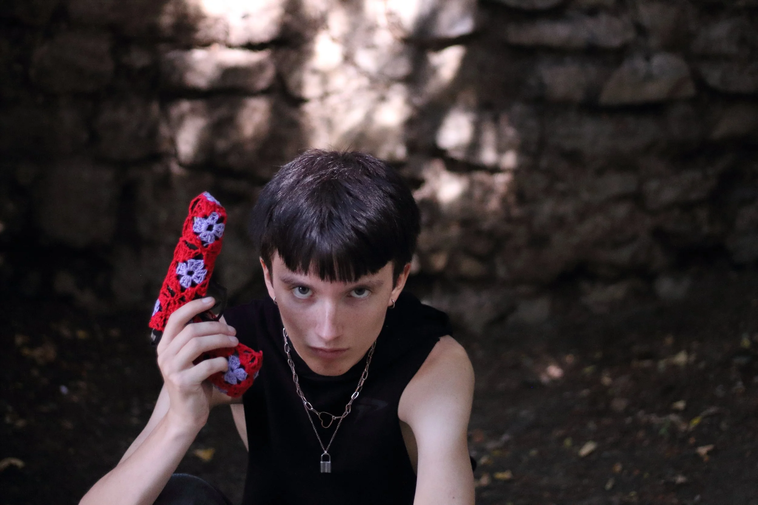 fiber art. gun arenes.JPG