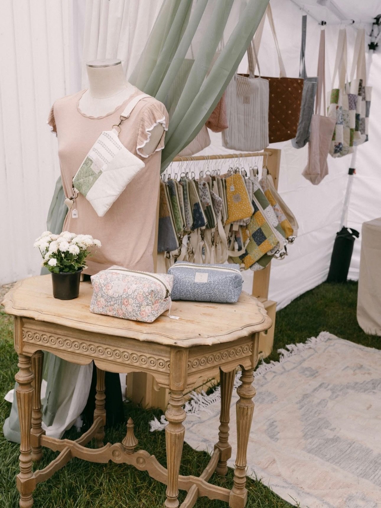 Thinking about all of the Good Things at Vintage &amp; Made Fair!

Handmade | Food Trucks | Live Music | Vintage
October 10, 2026
Dallas Co. Fairgrounds - Adel, IA
If you want to be a part of our small business community this Fall please apply on www