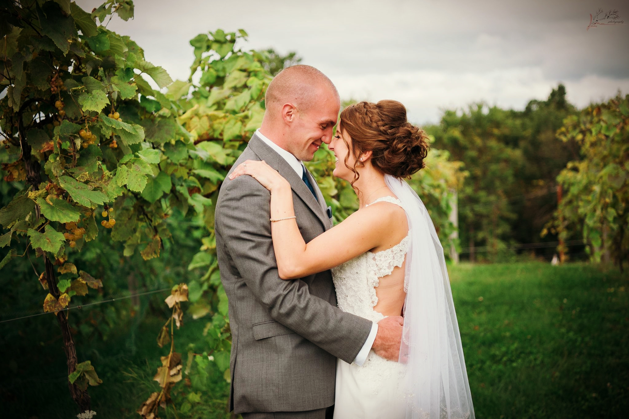 wedding vineyard BG9.30.17.jpg