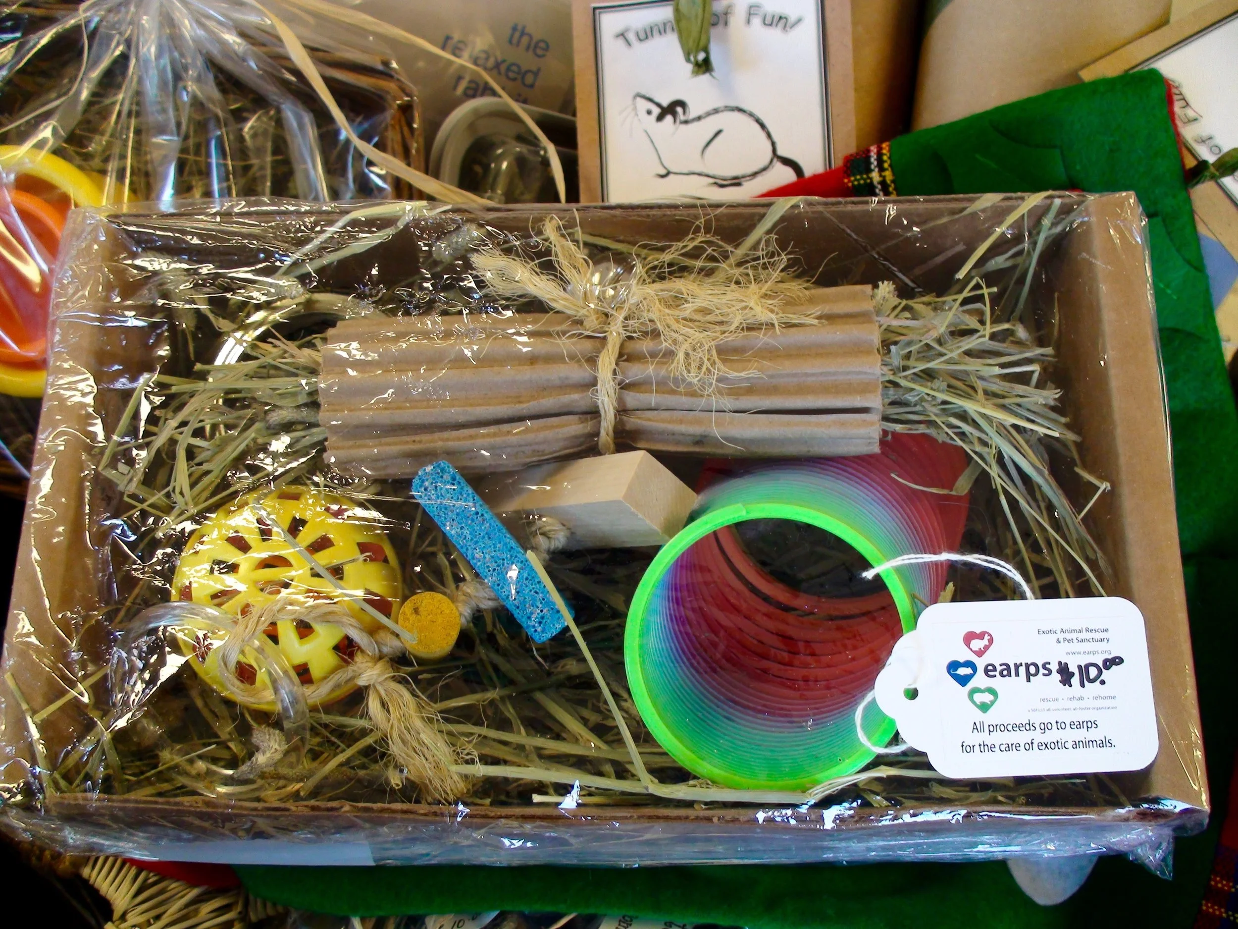 Pet Gifts to Support a Good Cause!