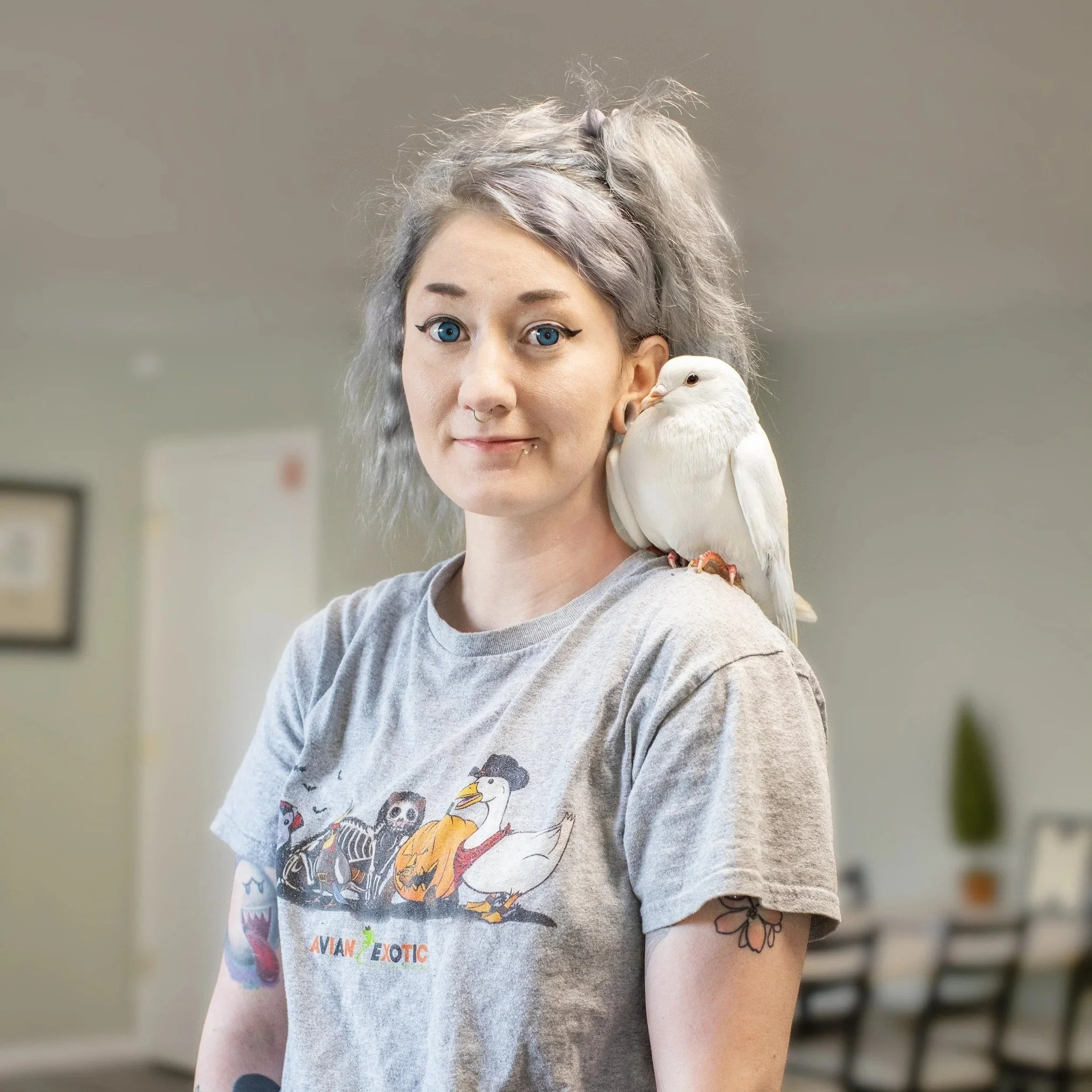 For Tuesday's technician, we'd like to introduce Jamie! 🌟Please take a moment to thank them in the comments for everything they do for our patients and our team! ❤

➡My favorite part of the job: helping the animals/ people feel better during a stres