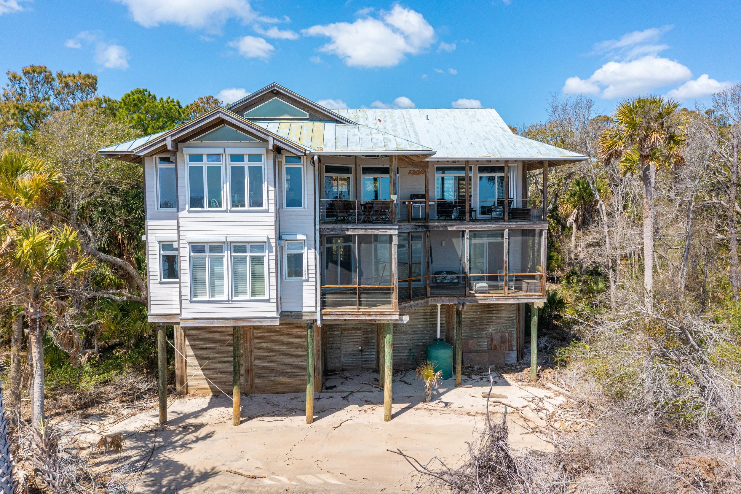 BeachFrontDeweesExterior-0947.jpg