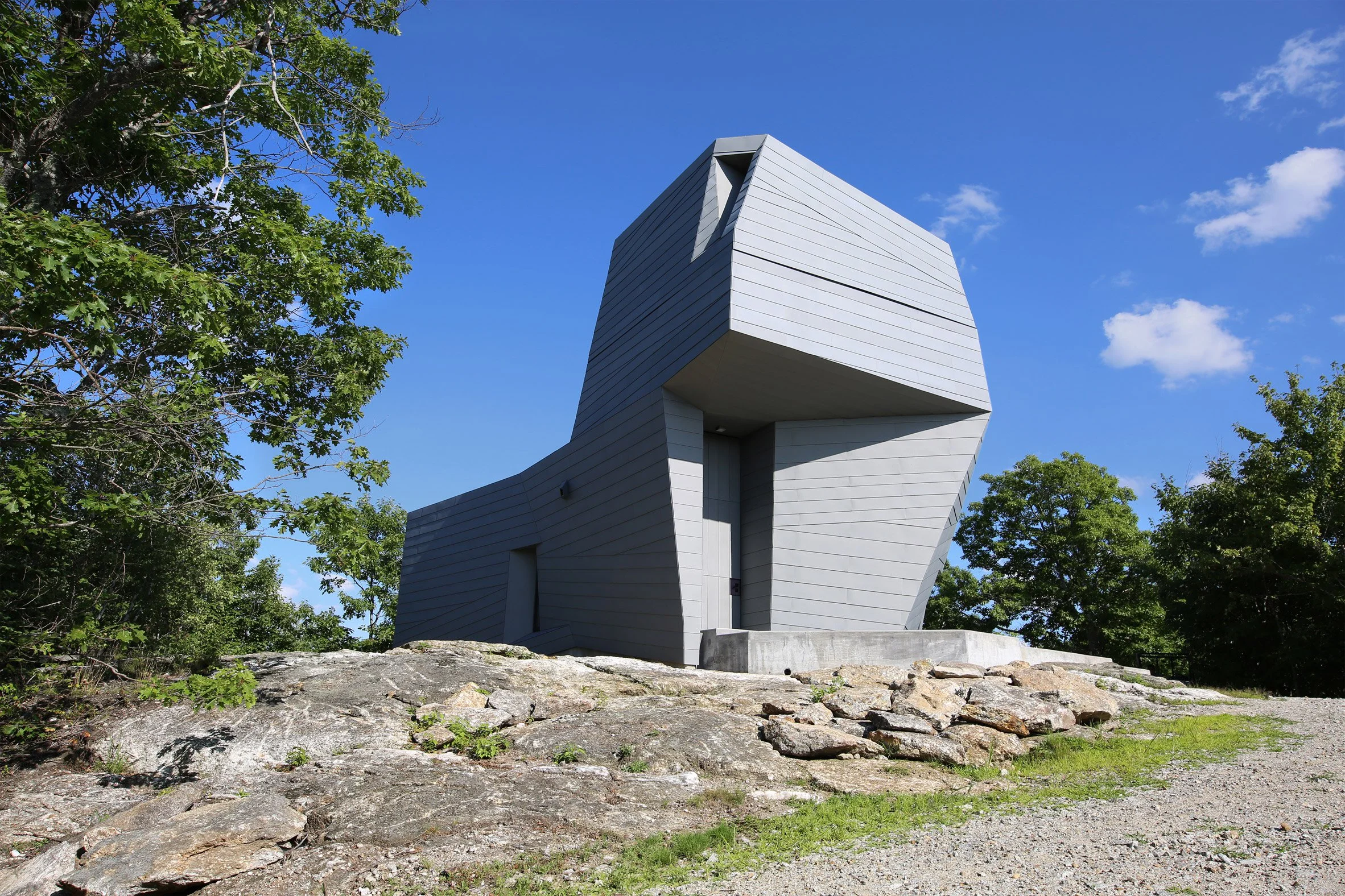 gemma-observatory-anmahian-winton-architects_dezeen_2364_col_0.jpg