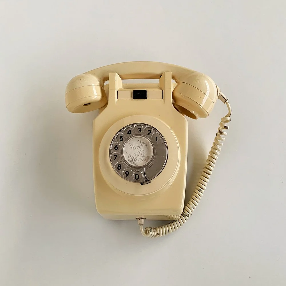 Cream telephone.jpg