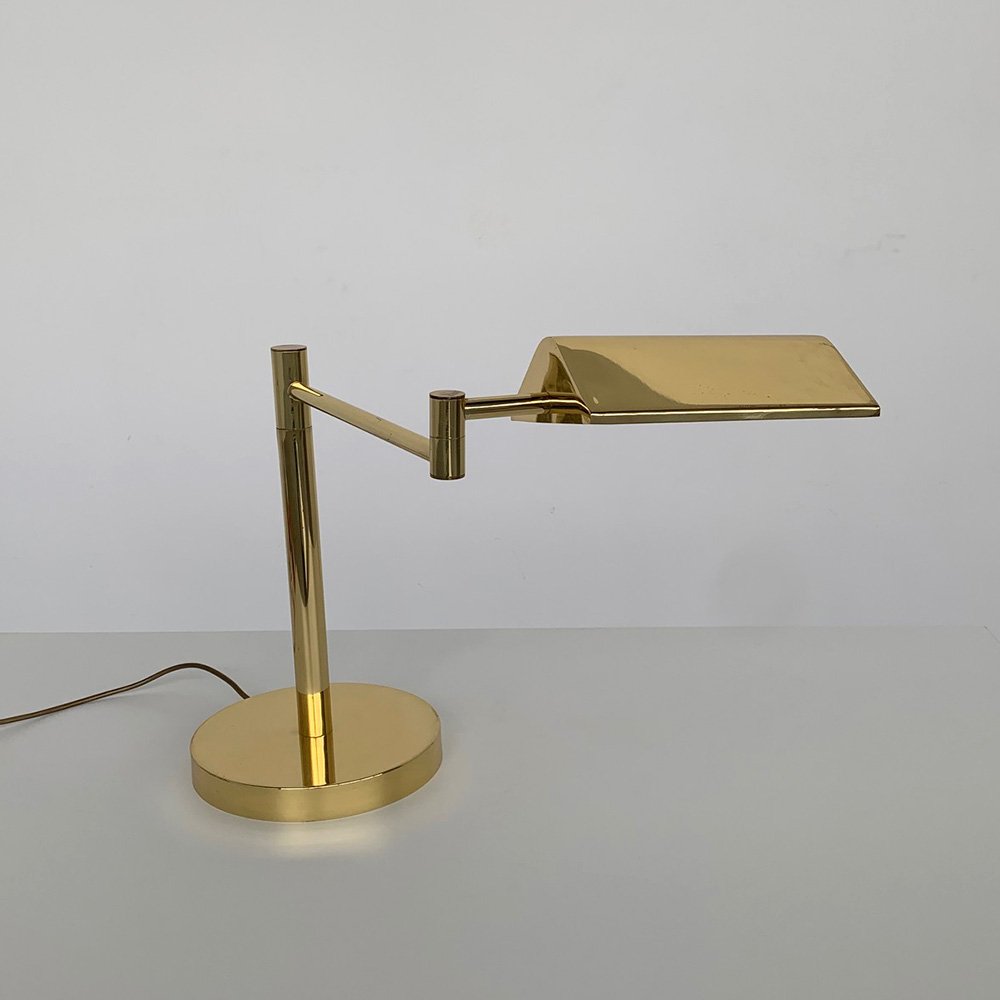 Brass Articulated Table Lamp.jpg