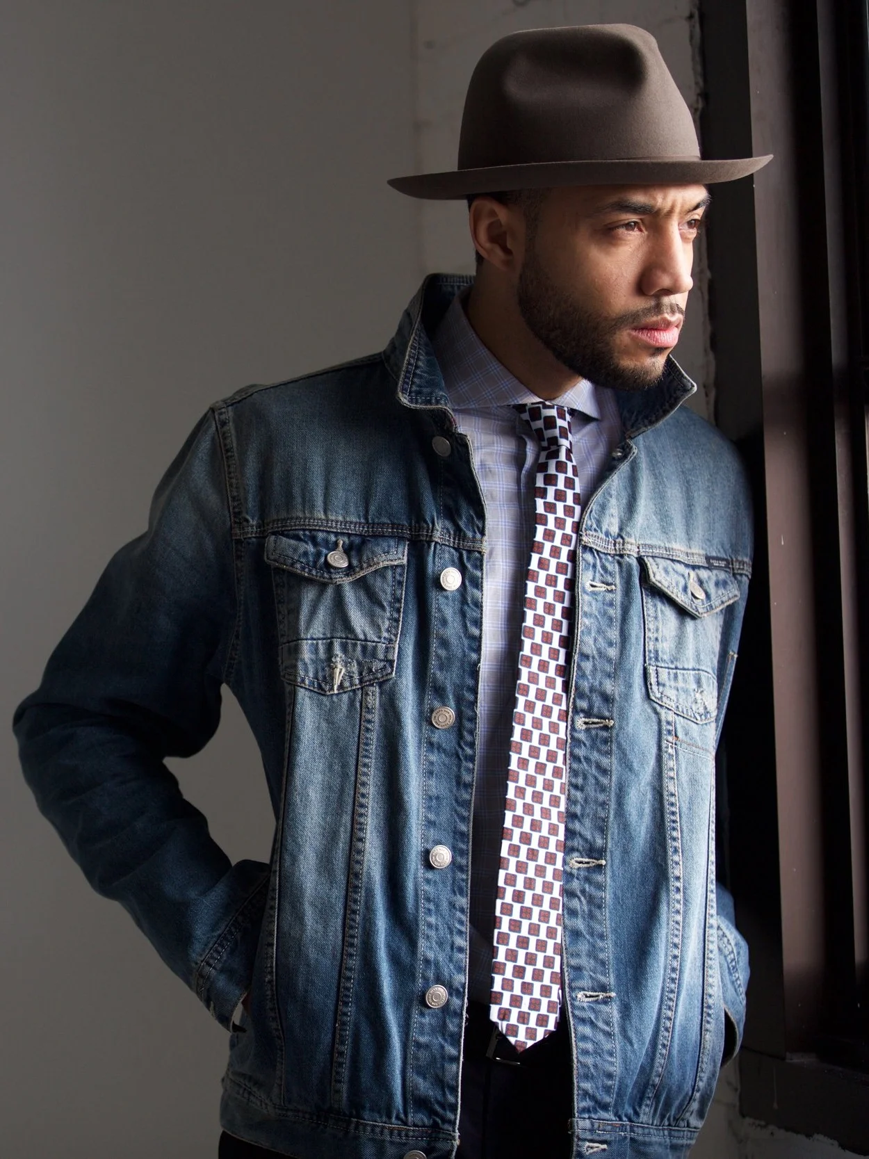 Top 5 reasons to wear unique tie