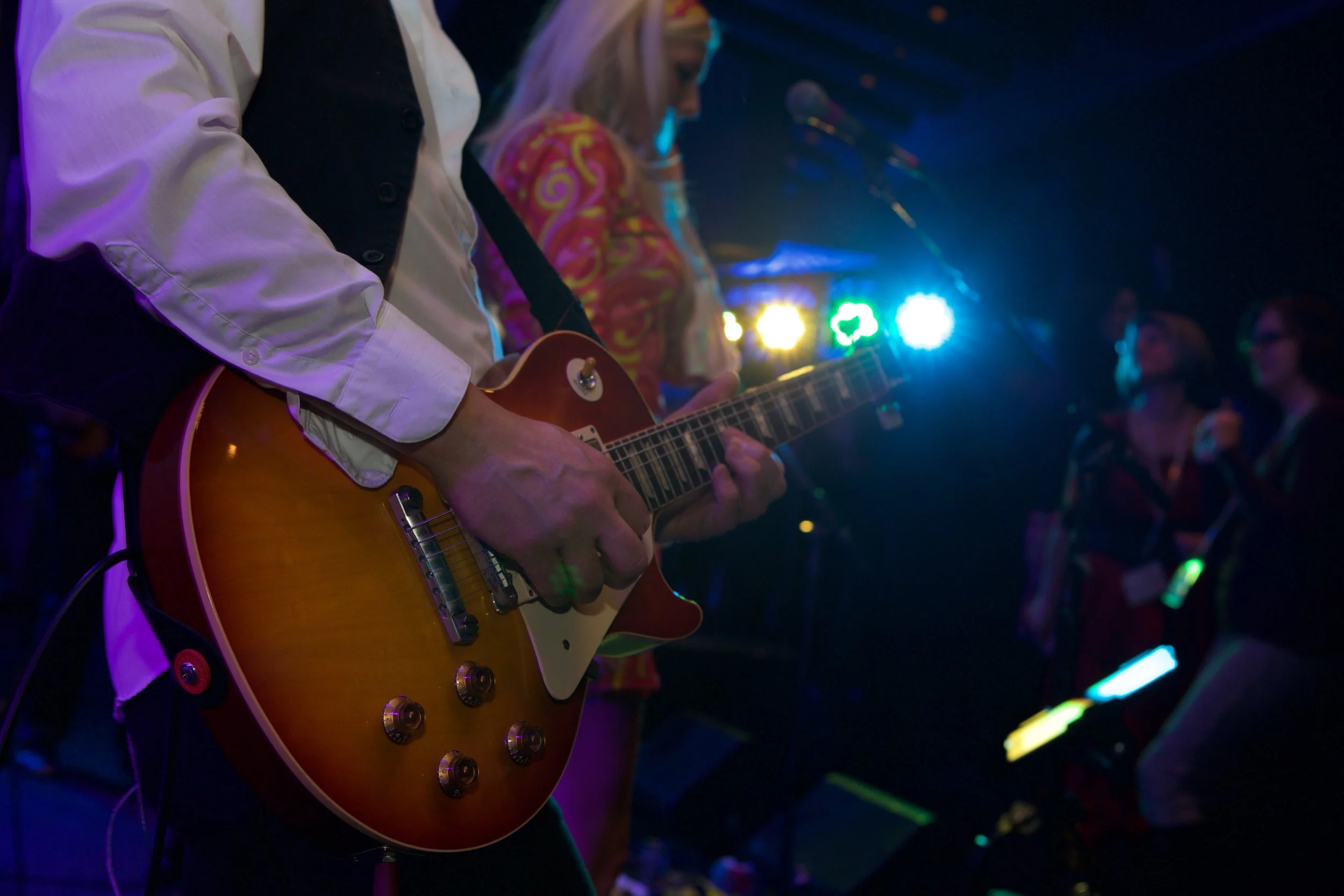 How To Take Great Photos of a Musician or a Band