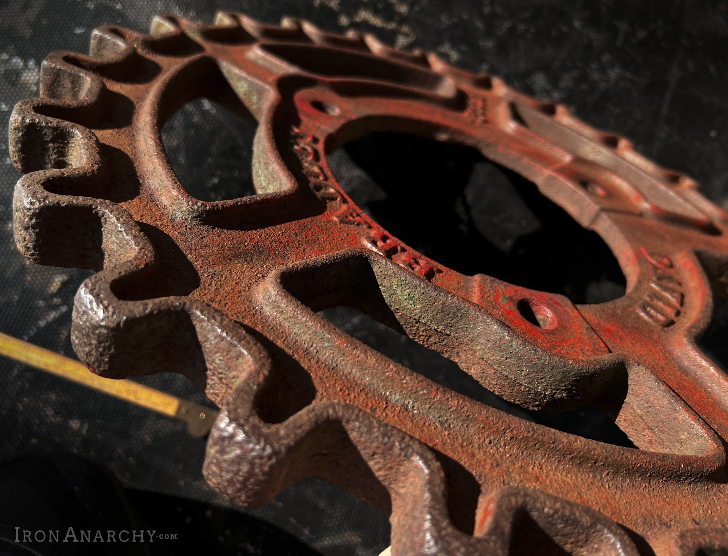 david bradley, antique tractor gear, antique farm gear, antique industrial gear, antique cast iron gear