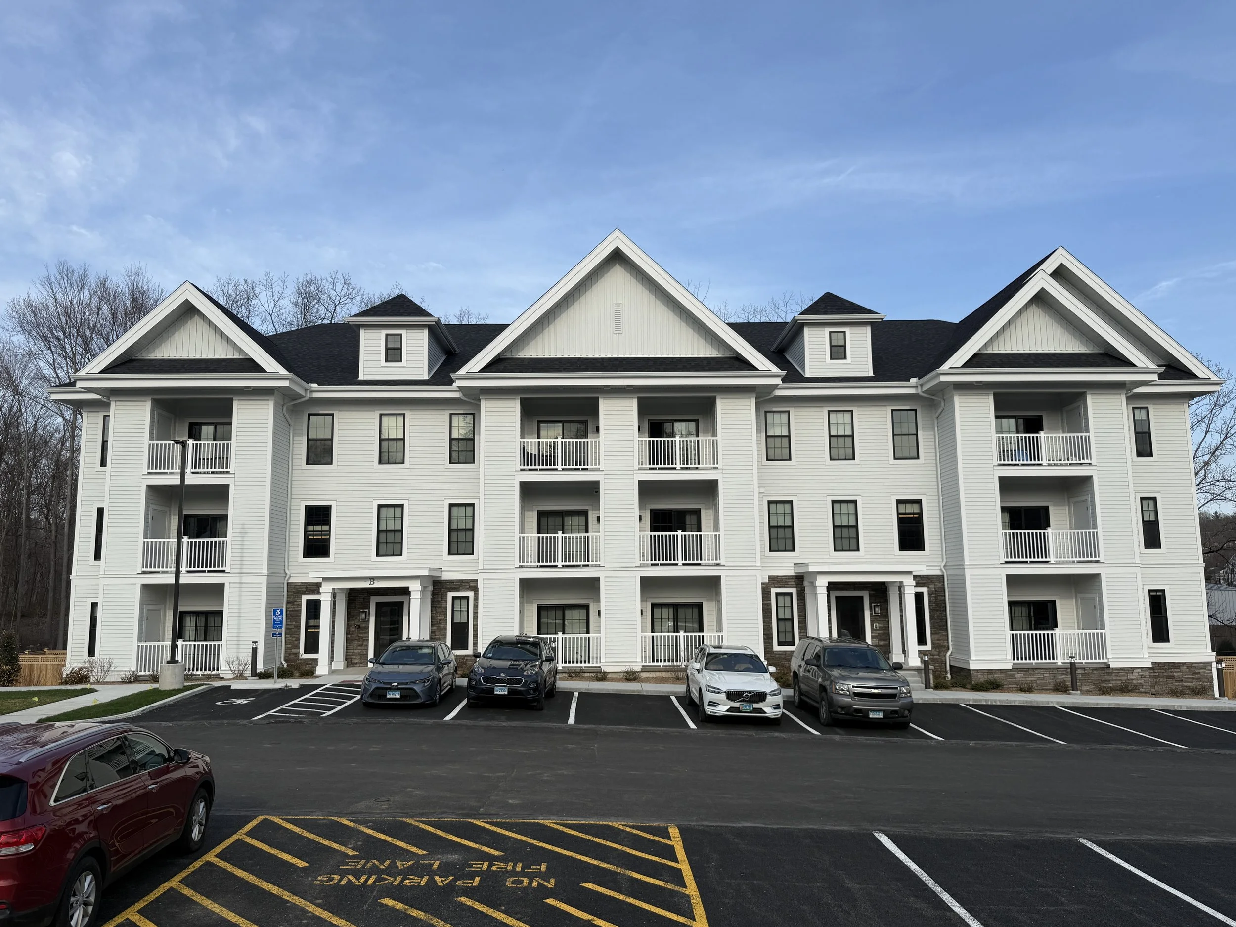 Overland Crossing Exterior
