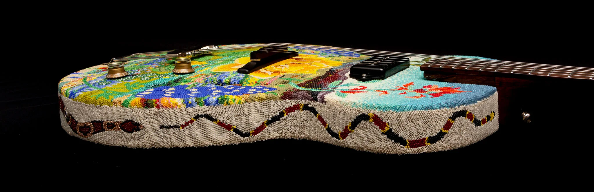 190415texas-flowers-guitar_WEB-HR_4.jpg