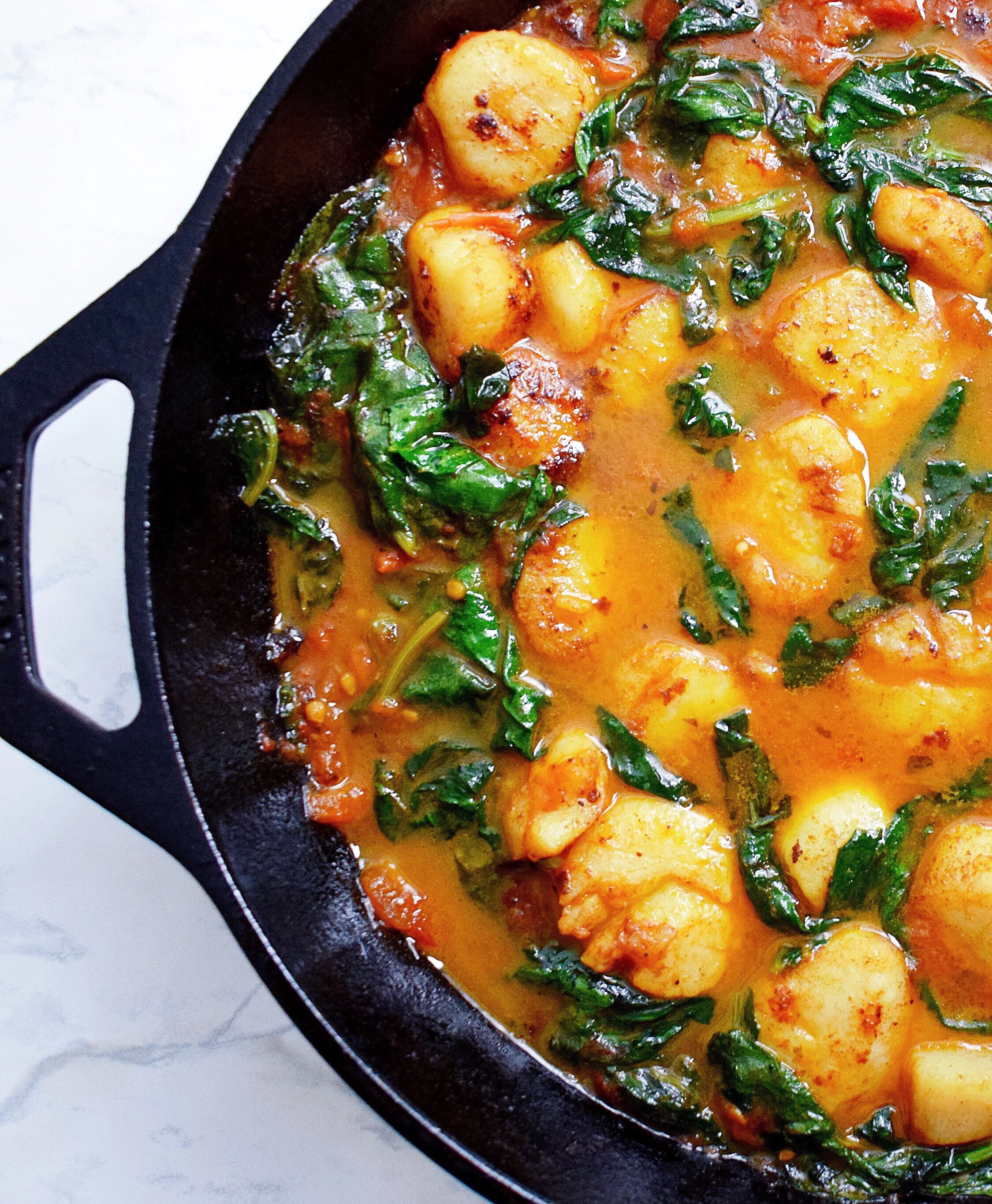 Crusted Scallops in a Tomato &amp; White Wine Sauce 