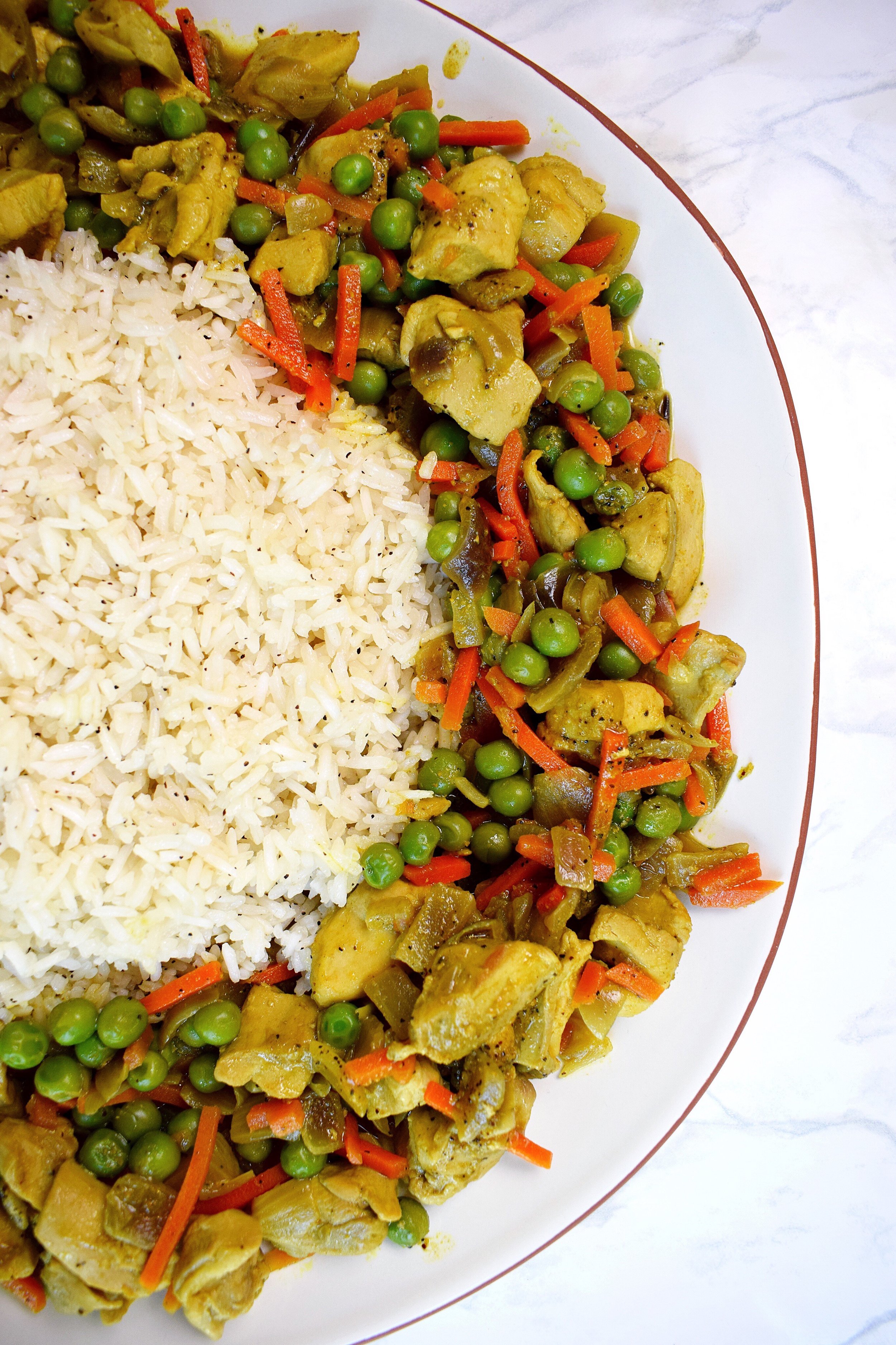 Chicken &amp; Pea Curry and Rice