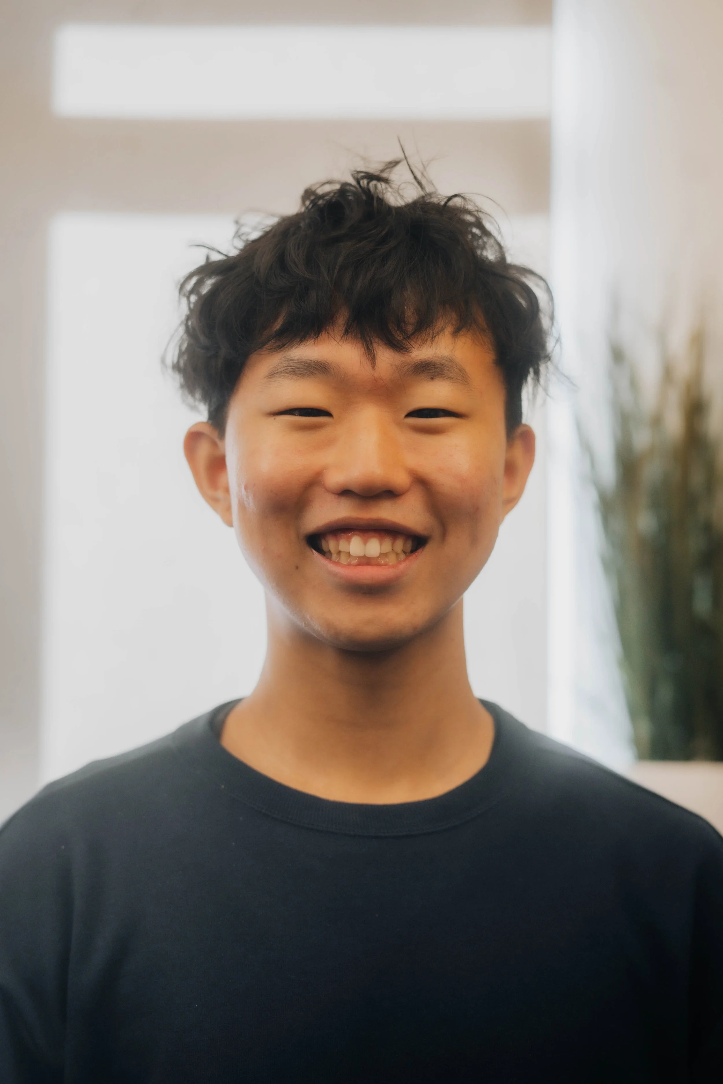 Hyunwoo_Park_Headshot.jpg