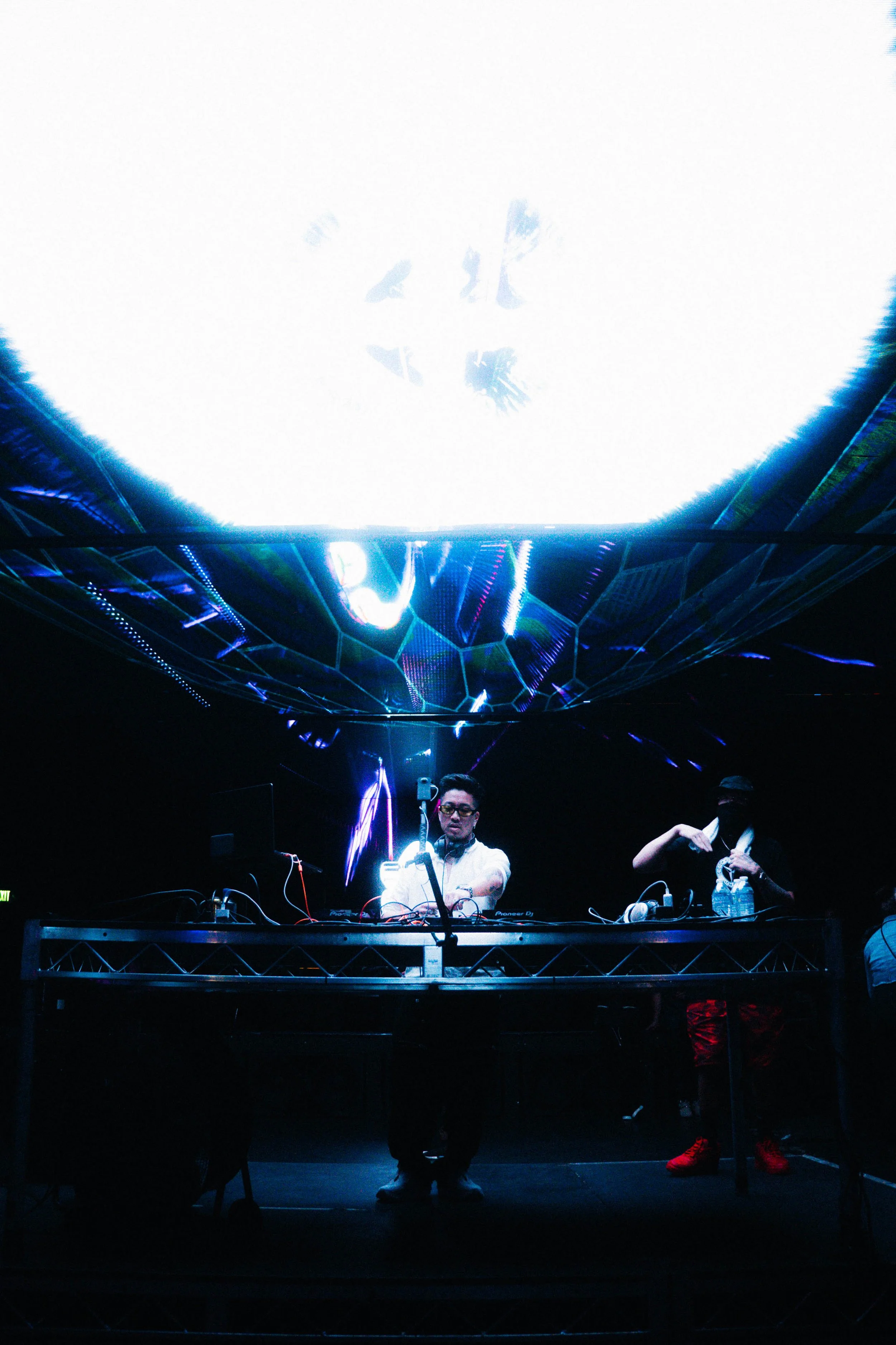 junoflo_dj'ing-6.jpg
