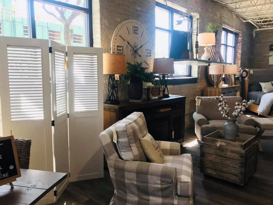 Ludington Gallery — Hegg's Furniture