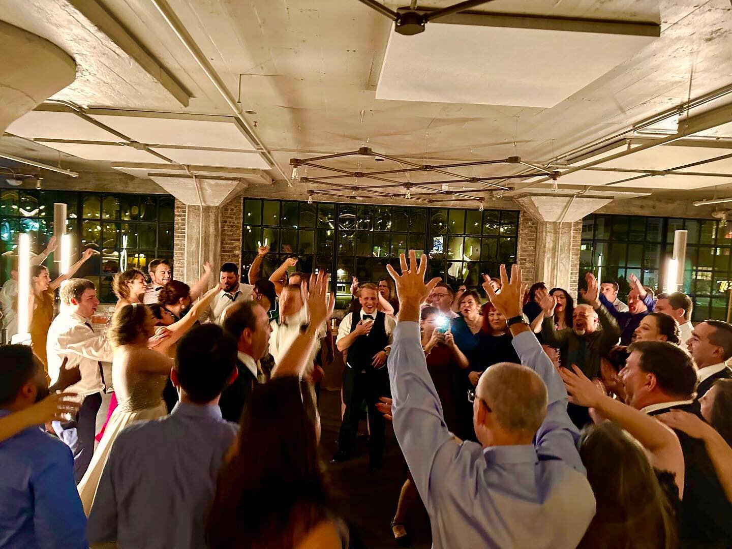 If the turkey is good this year, put your hand up in the air!

Happy Thanksgiving, Instagram fam!

#djlife #ddjt #iowawedding #iowaweddingpro #djclife
