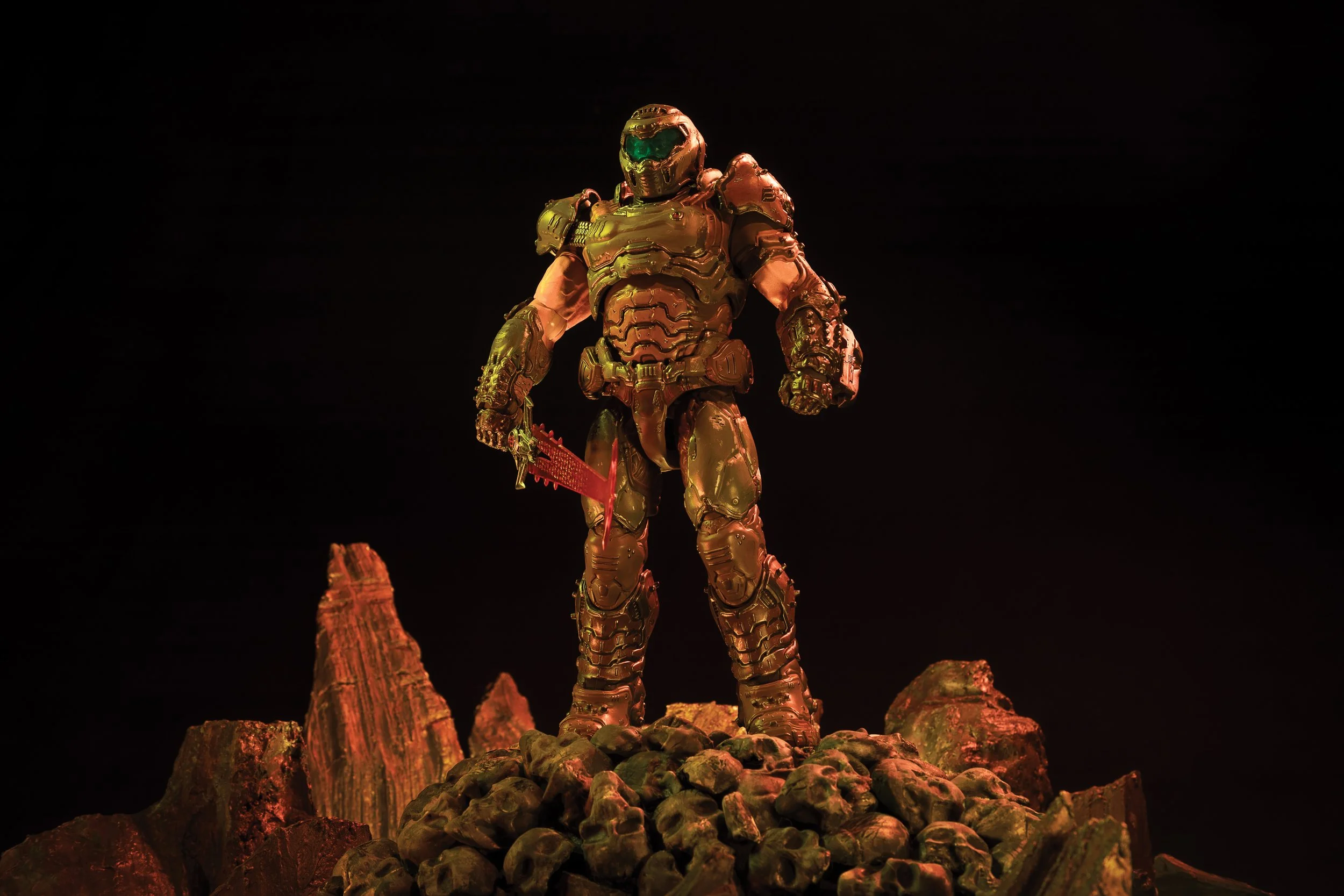 DOOM_ACTION_FIGURE_DOOM_SLAYER_PHOTO_13.jpg