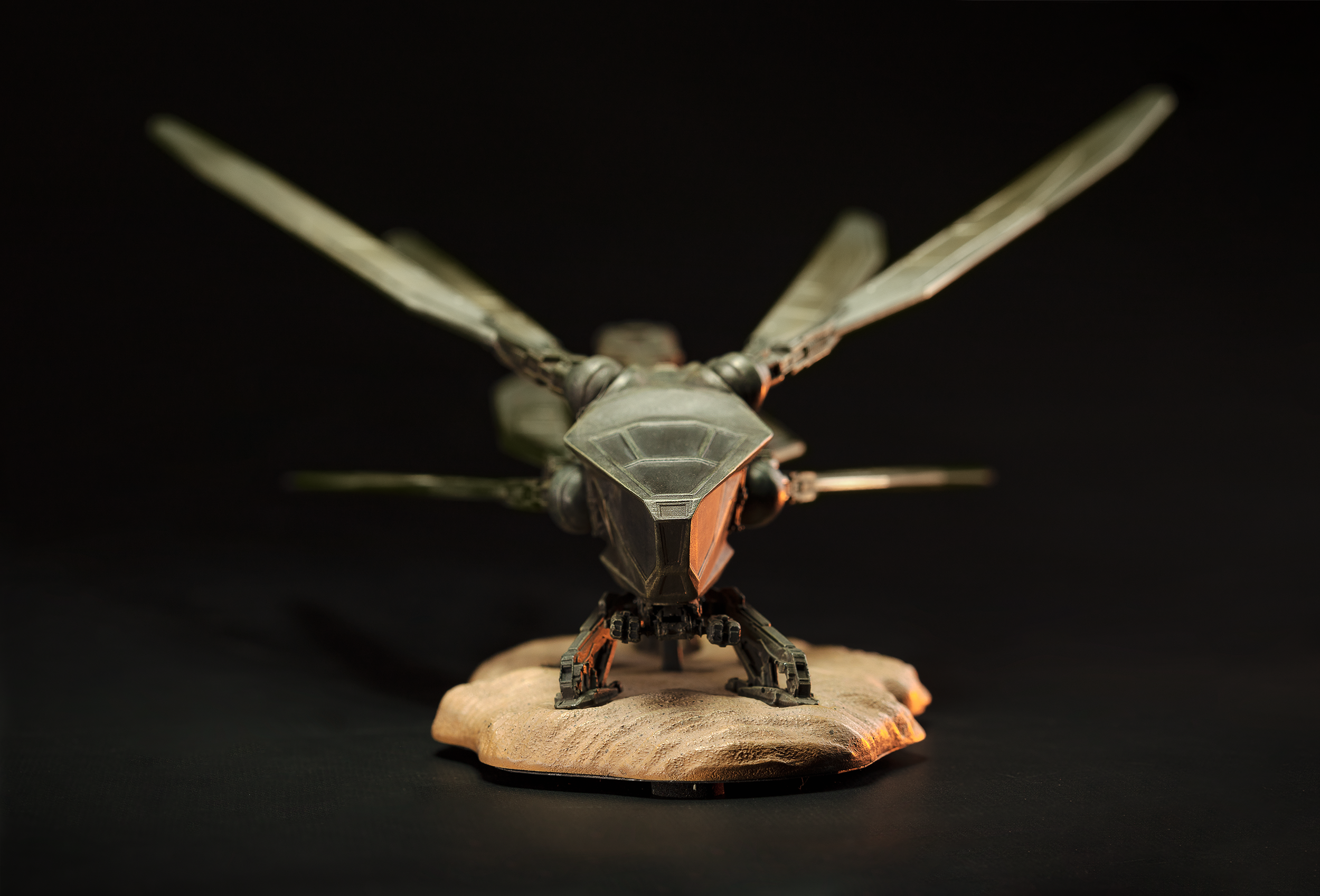 DUNE_STATUE_ORNITHOPTER_PHOTO_08.png