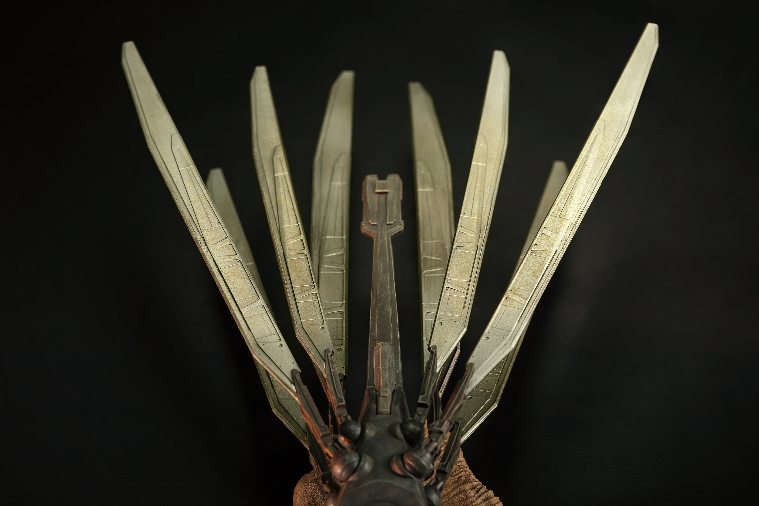 DUNE_STATUE_ORNITHOPTER_PHOTO_09.png