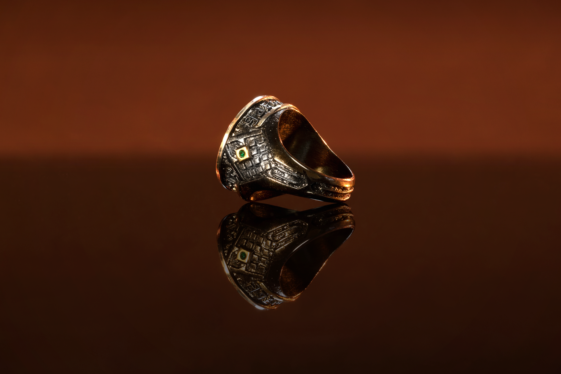 DUNE_ATREIDES_SIGNET_RING_DHD_PHOTO_05.png