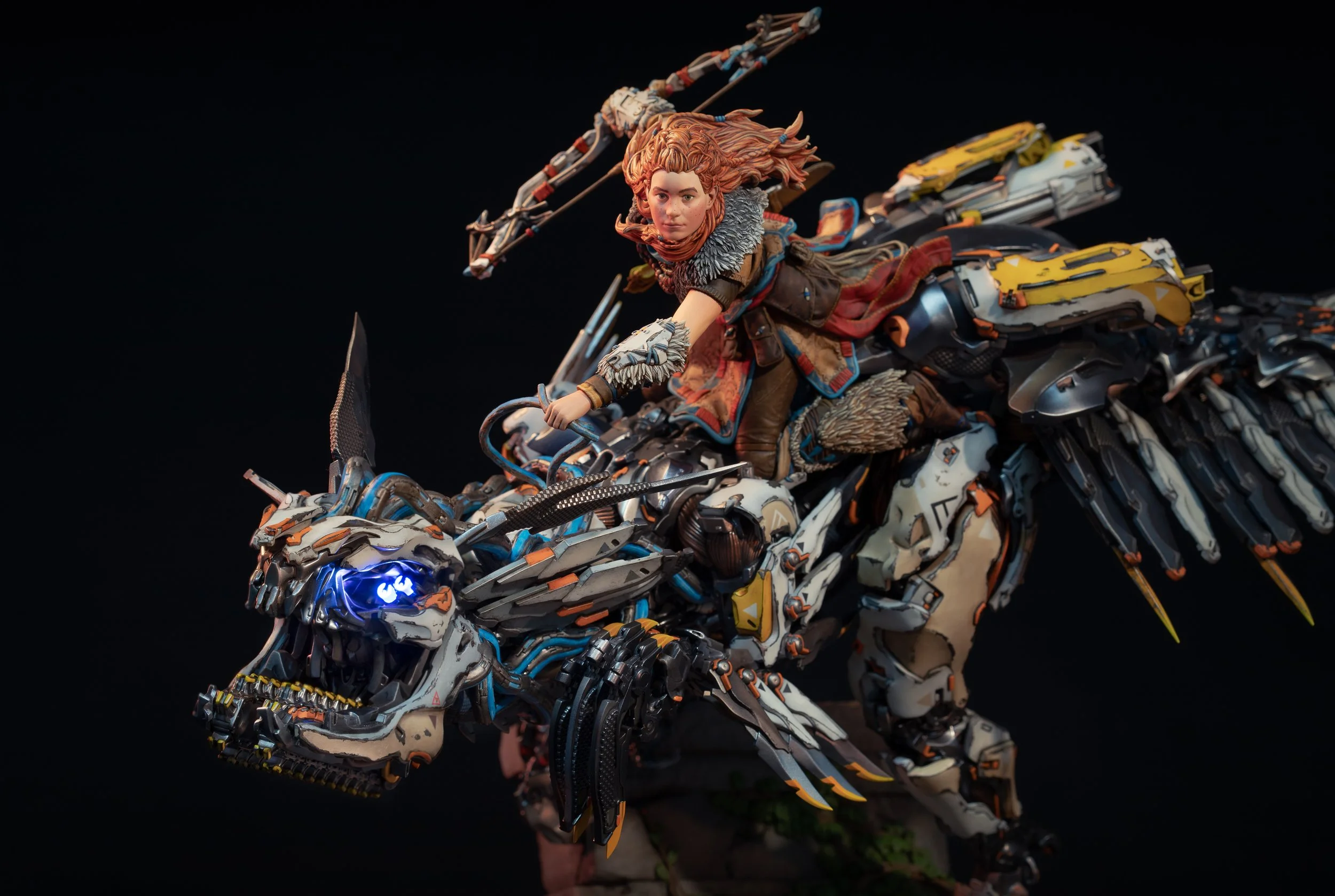 Horizon Forbidden West: Aloy on Clawstrider 1:9 Scale Premium Statue